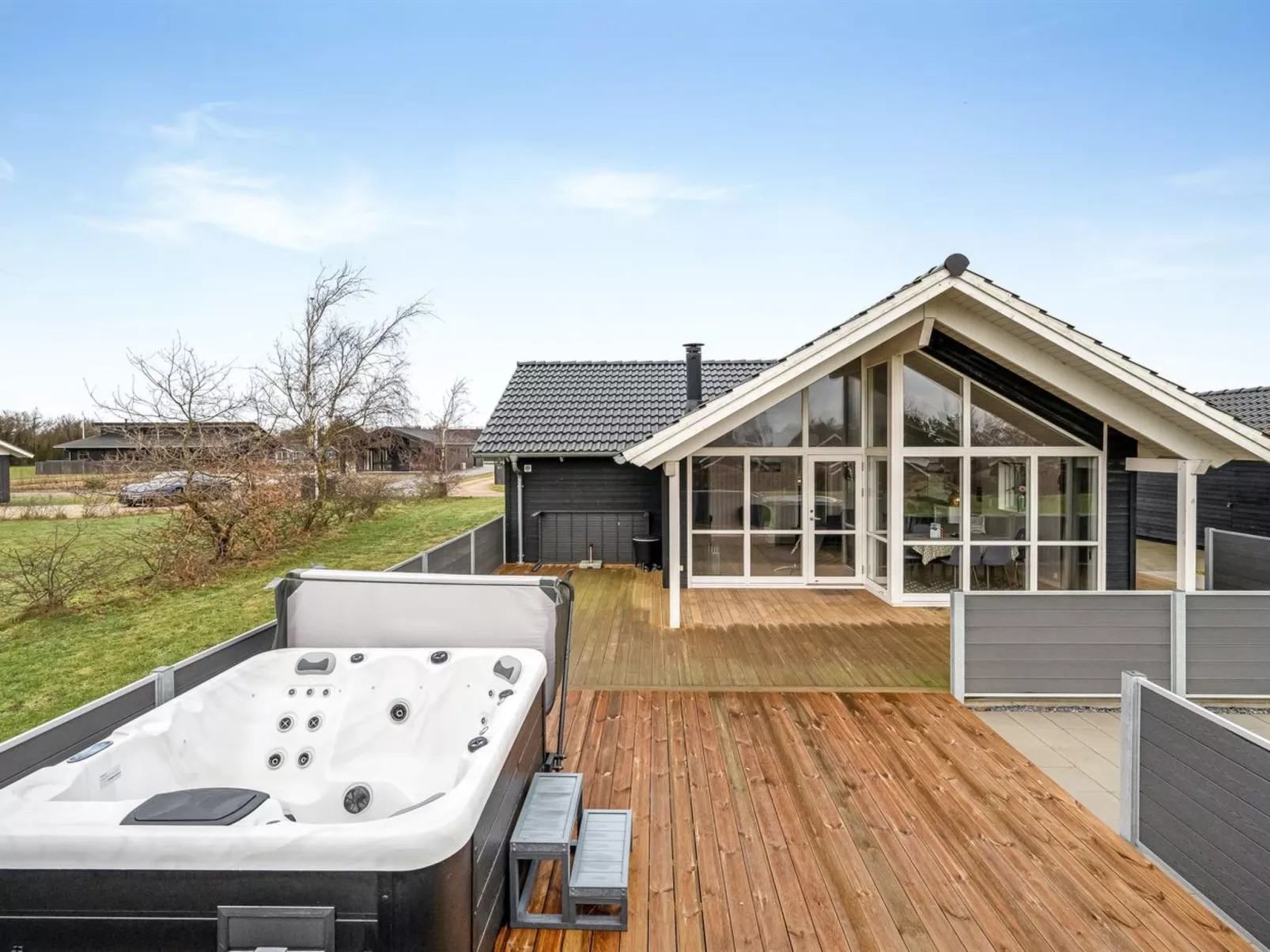 "Gertrude" - 1.1km to the fjord-Buiten