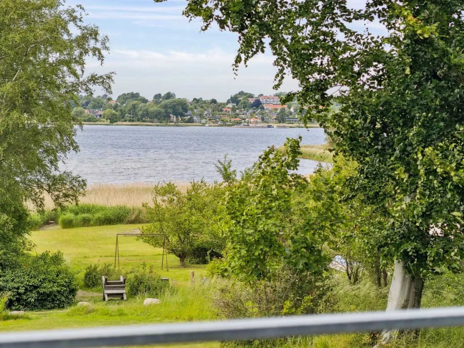 "Harka" - 100m to the fjord