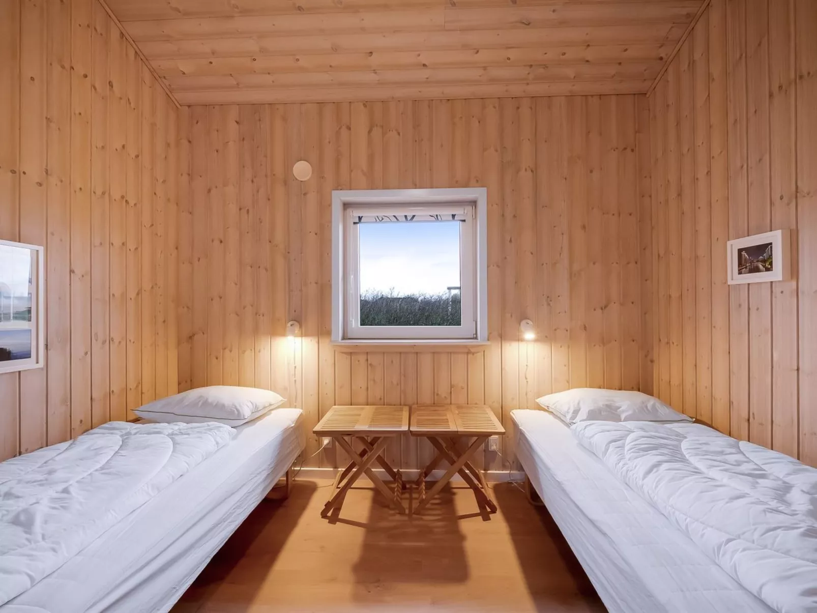 "Ellis" - 700m to the fjord-Binnen