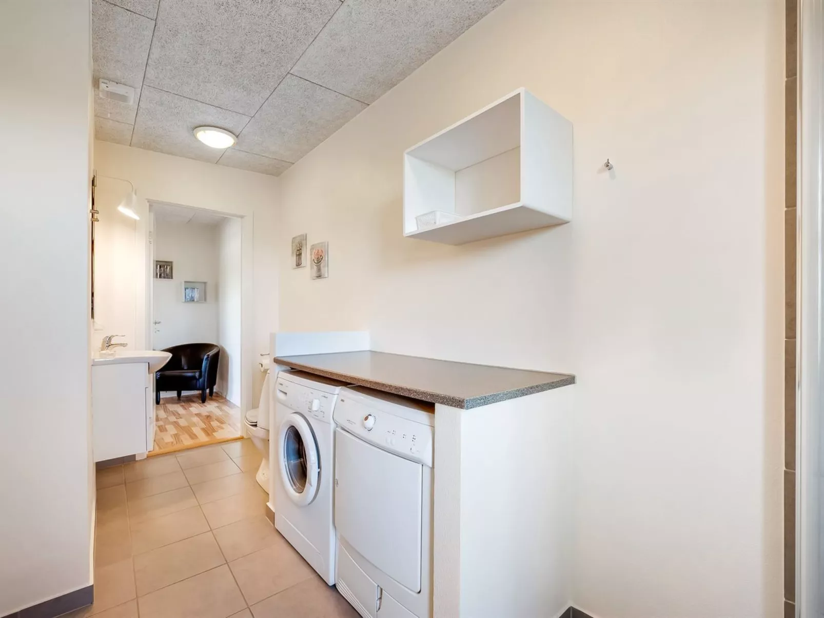 "Hedevig" - 800m to the fjord-Binnen