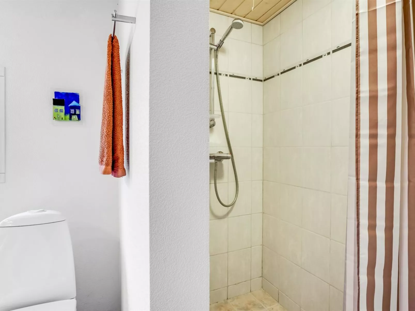 "Vetle" - 2.8km from the sea-Binnen