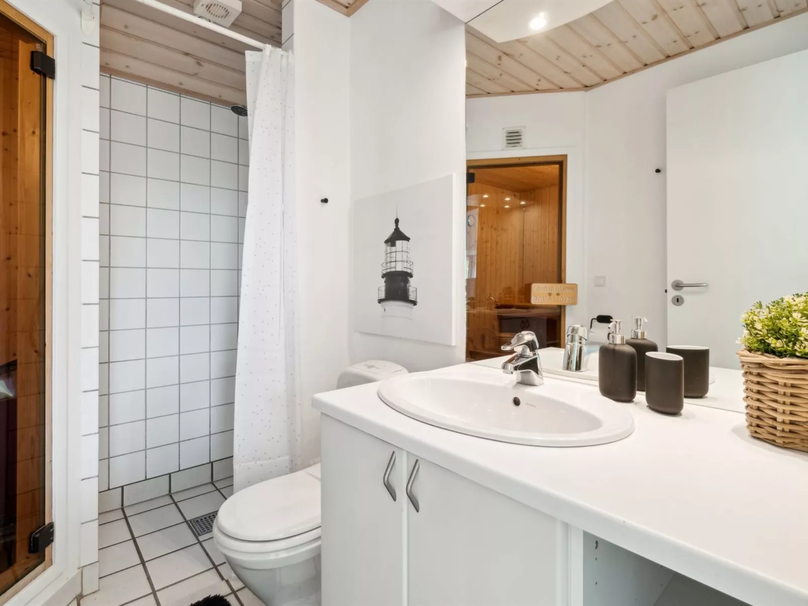 "Greta" - 200m from the sea-Binnen