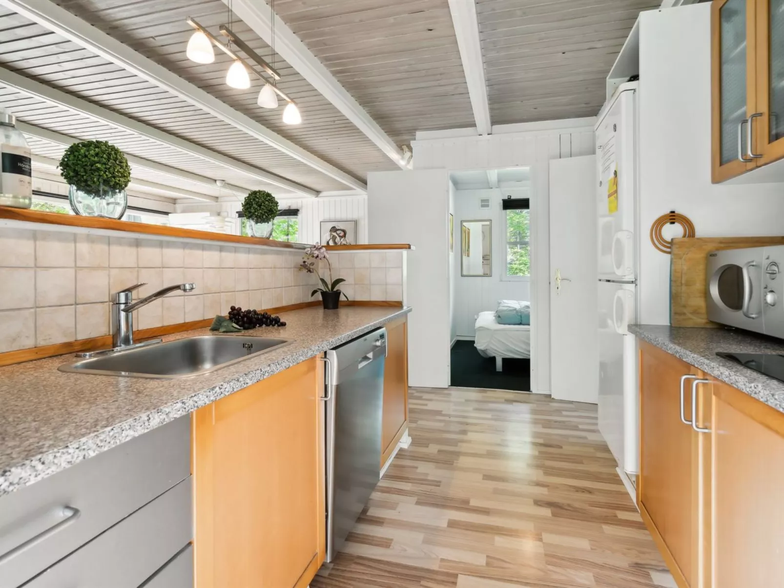 "Aki" - 30km from the sea-Binnen