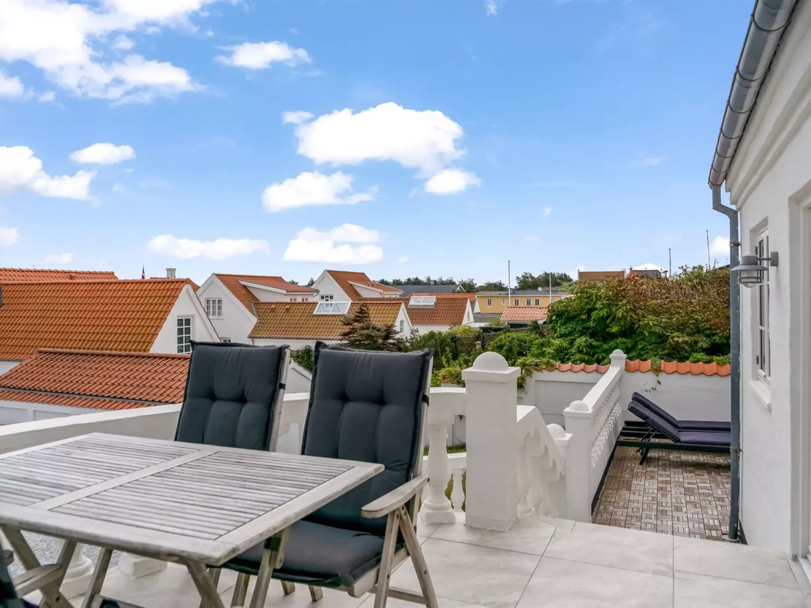 "Edmond" - 150m from the sea-Buiten