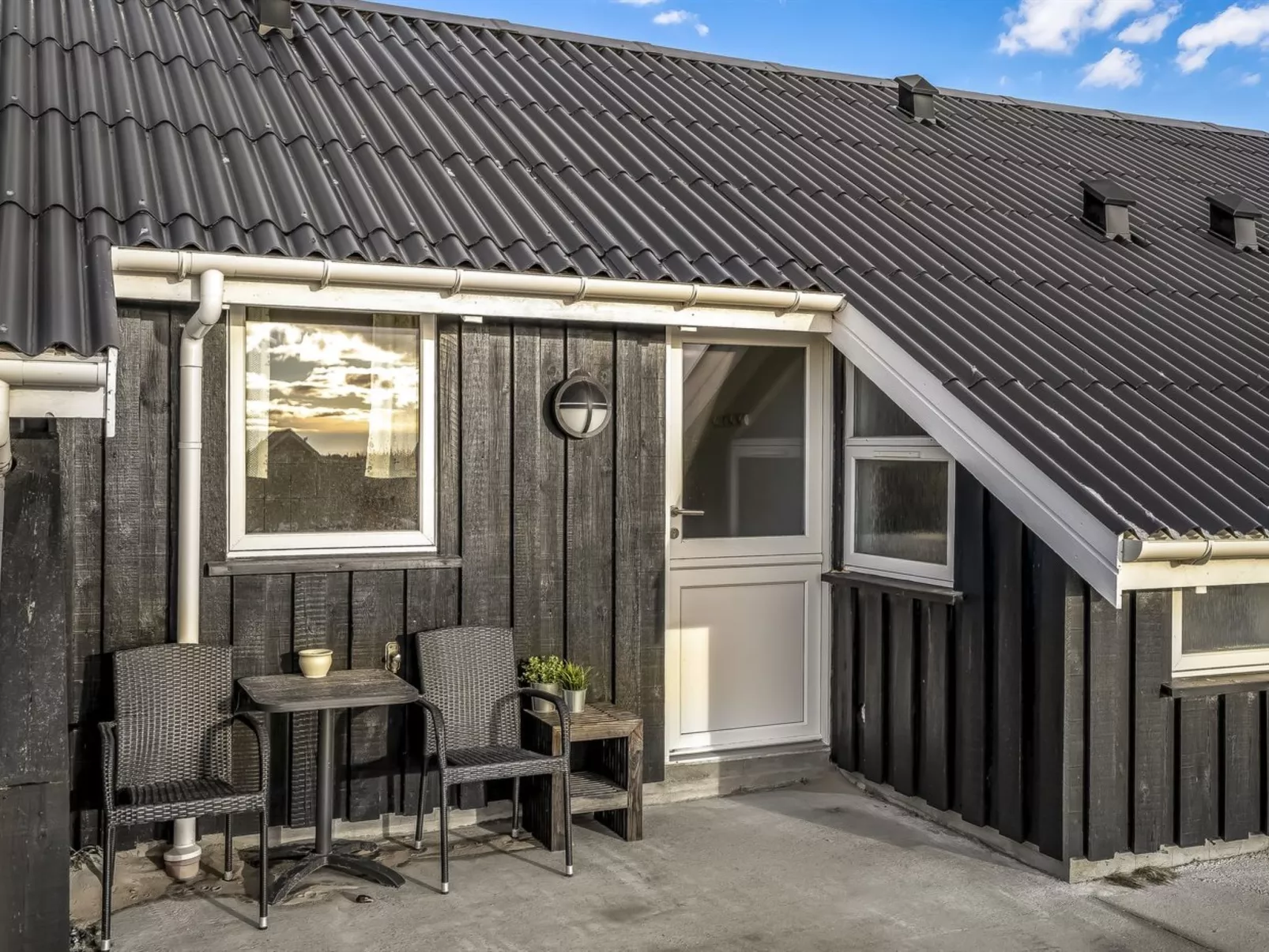 "Iida" - 100m from the sea-Buiten