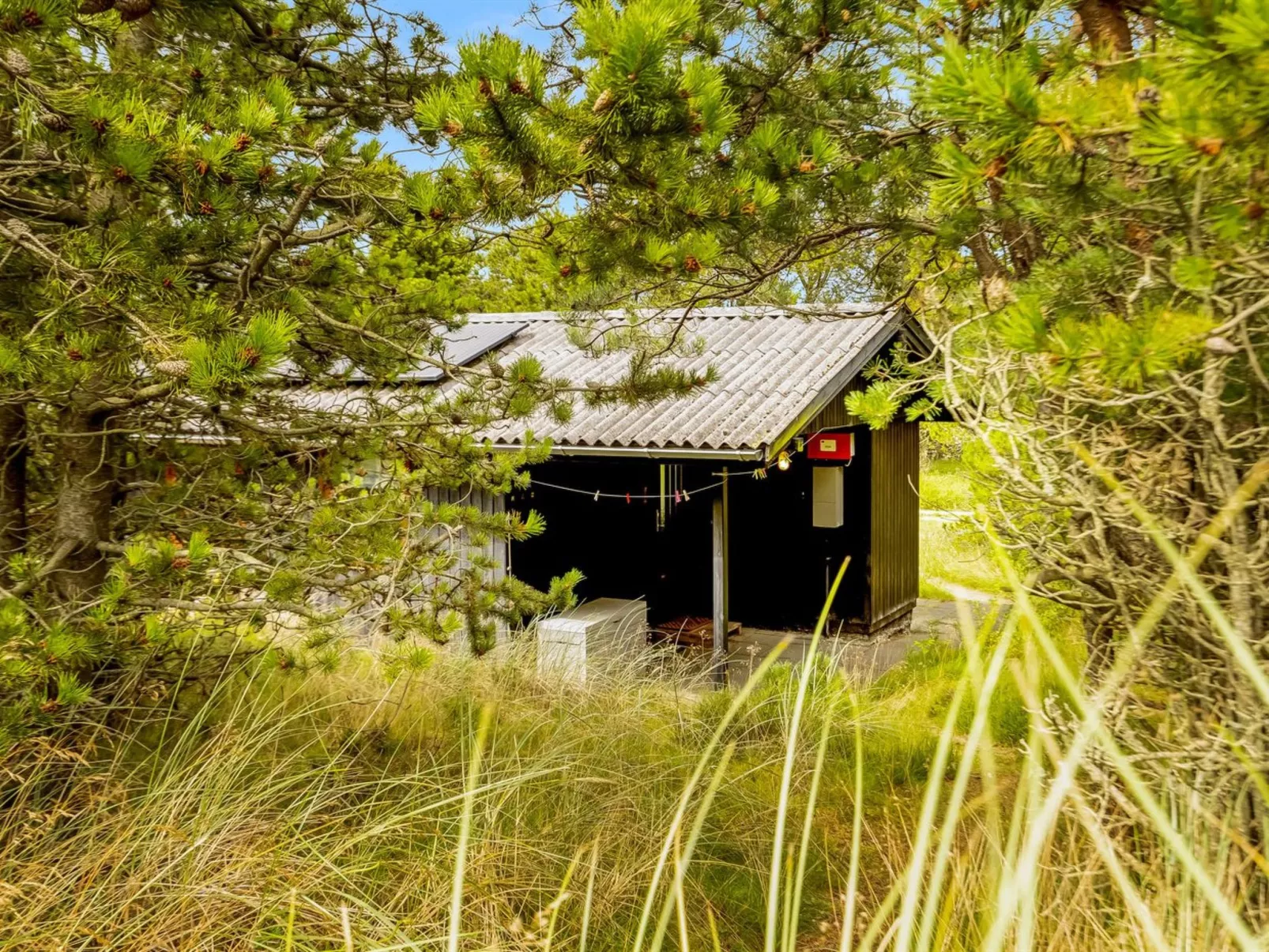 "Vemund" - 300m from the sea-Buiten