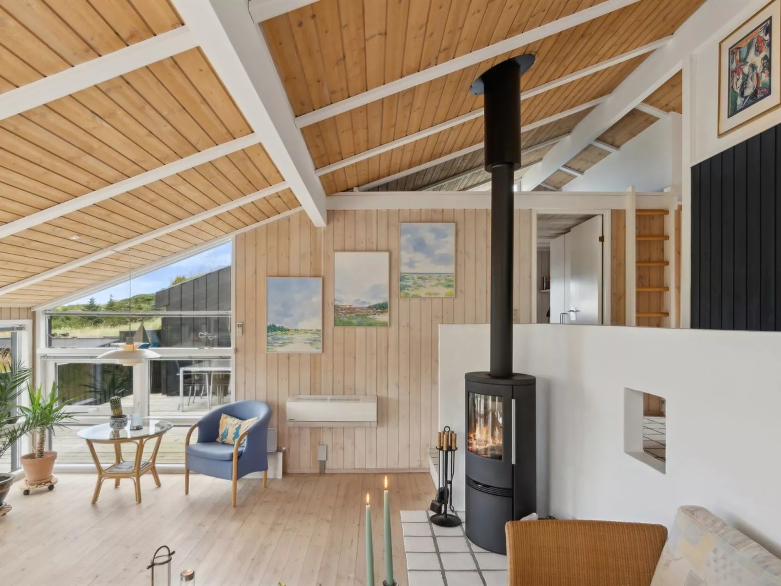 "Hrefna" - 500m from the sea-Binnen