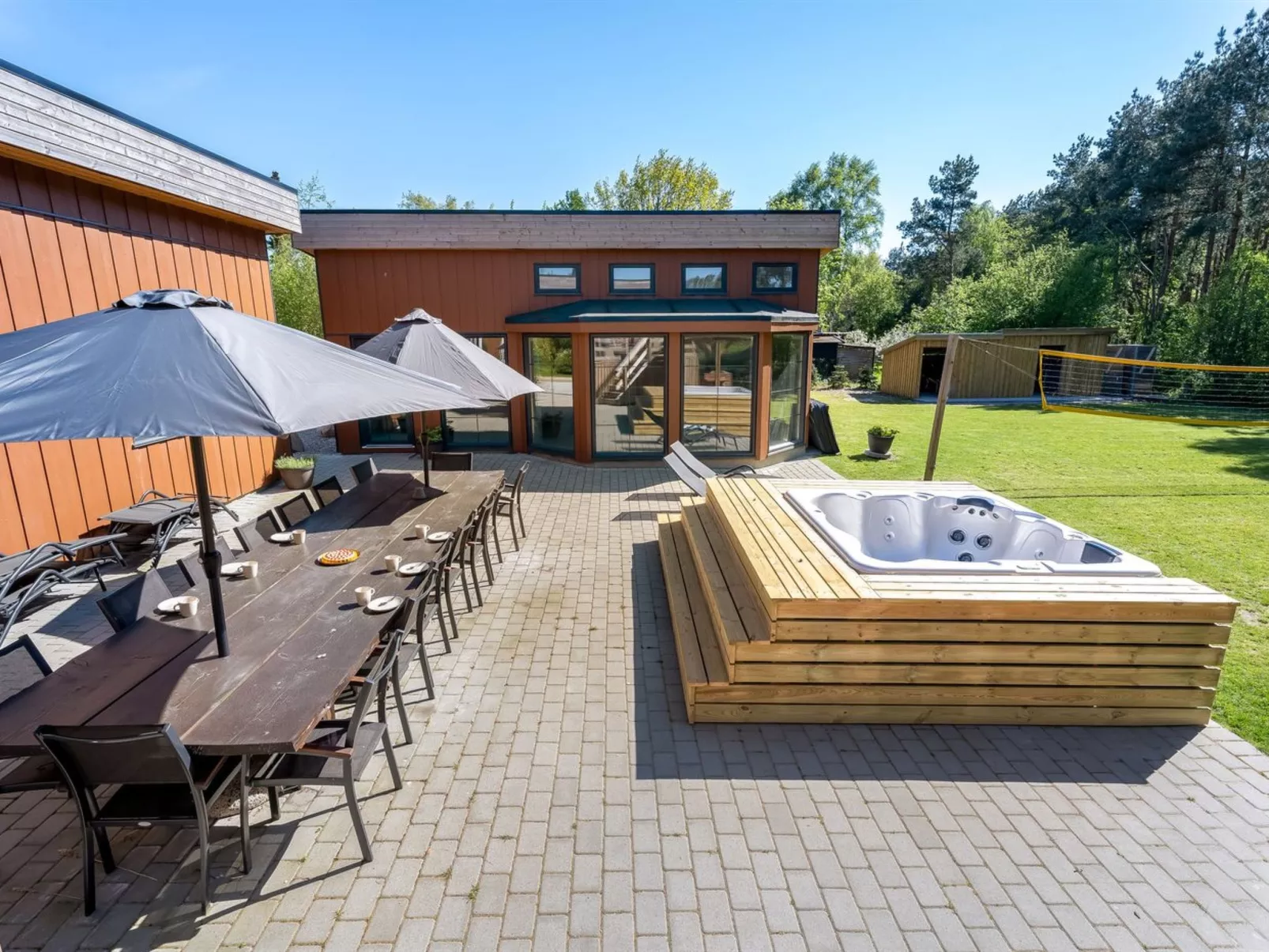 "Bjarka" - 700m from the sea-Binnen