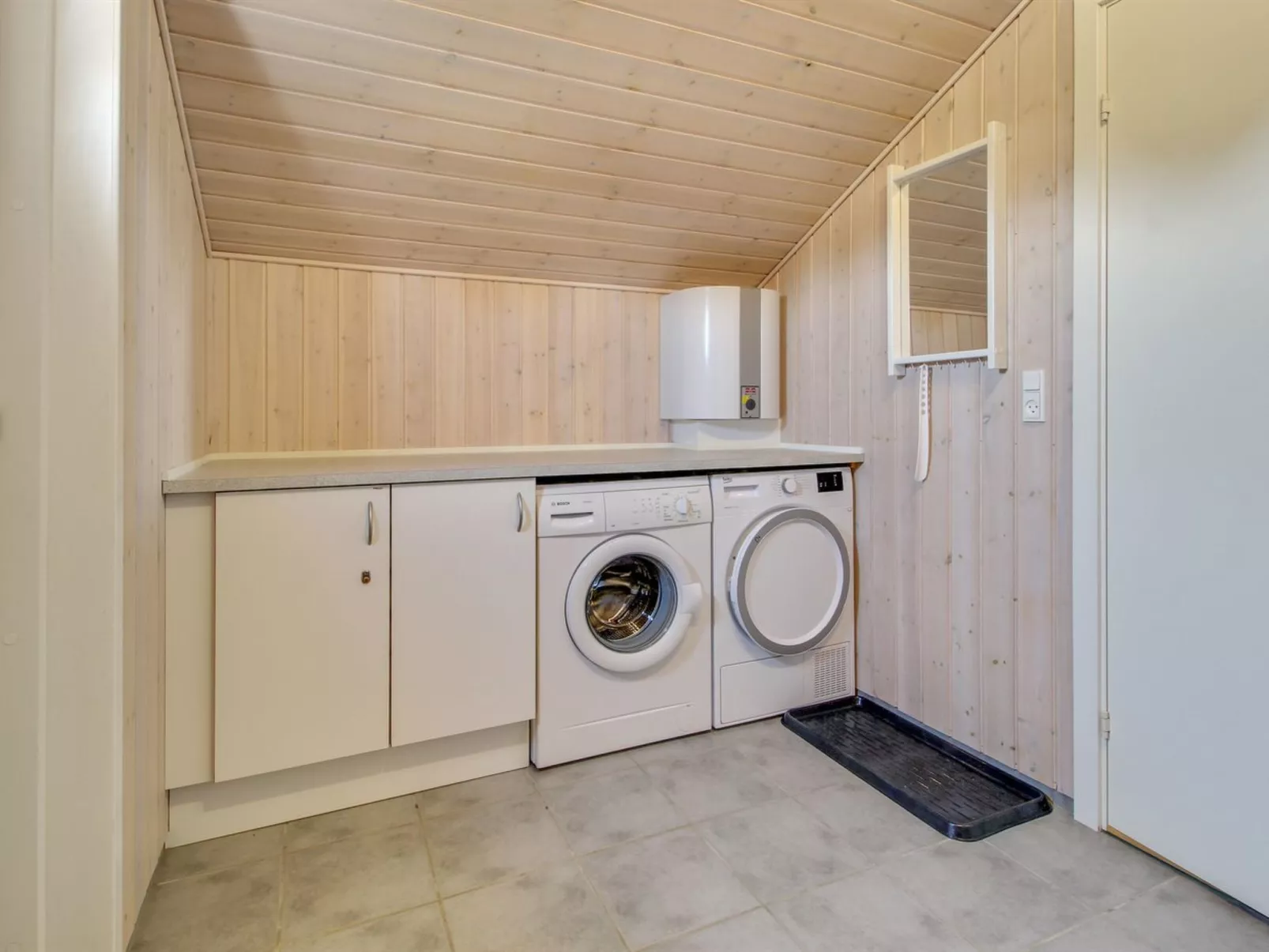 "Aska" - 400m from the sea-Binnen