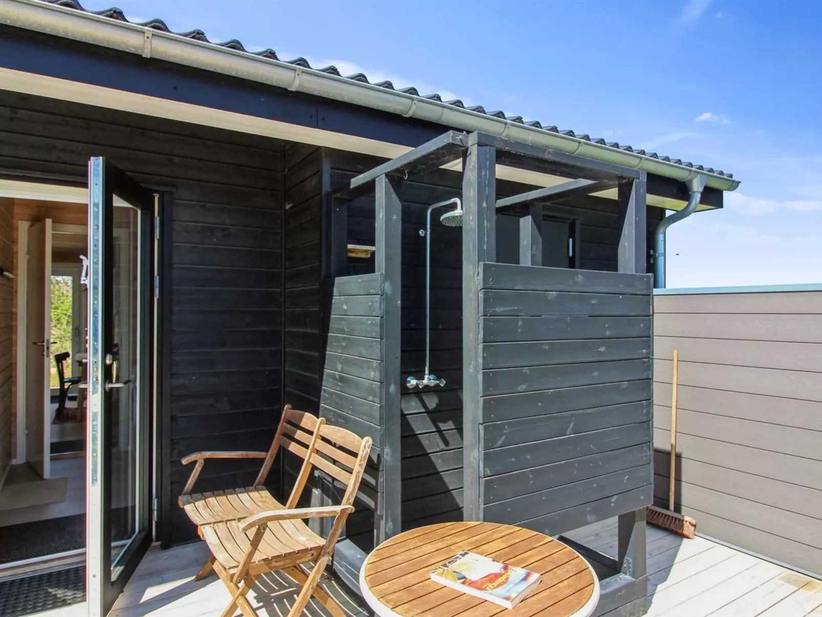 "Sampo" - 400m from the sea-Buiten