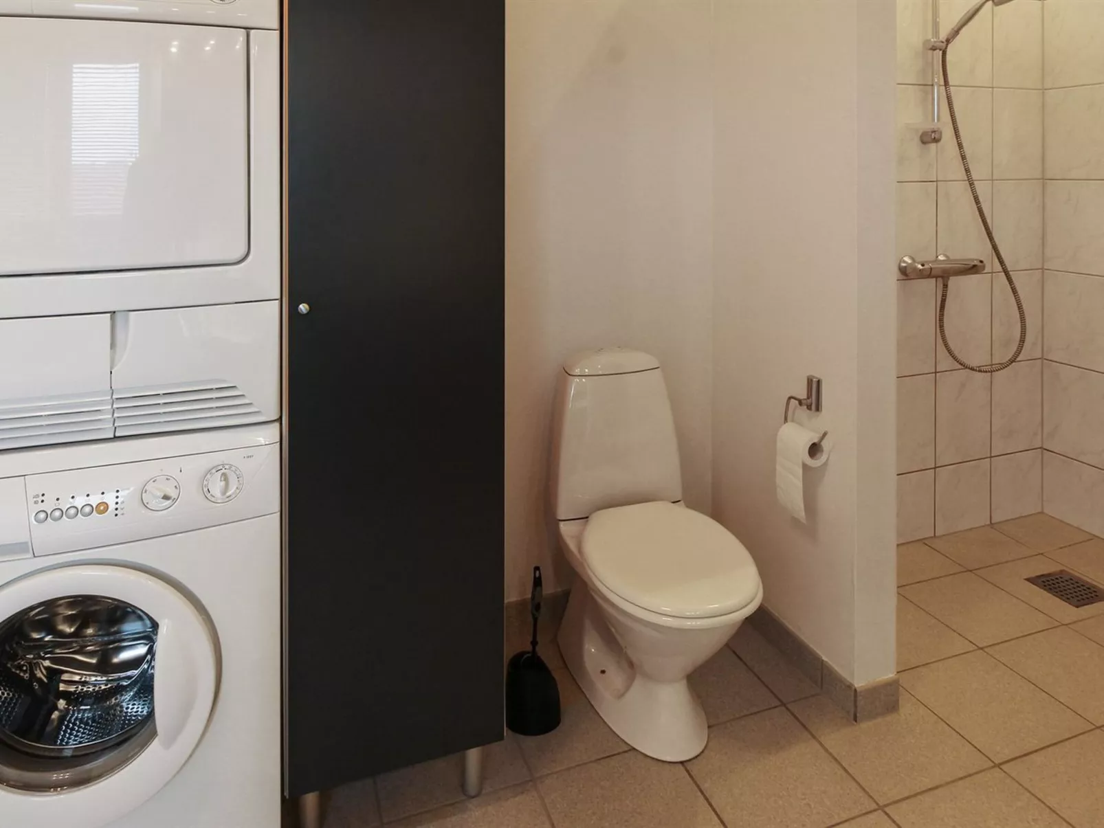 "Ilkka" - 400m from the sea-Binnen