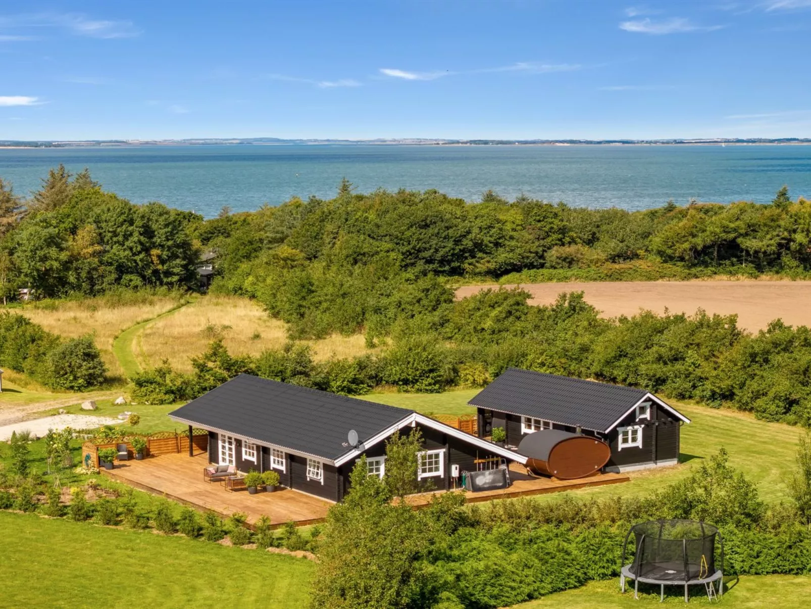 "Gizella" - 500m to the fjord