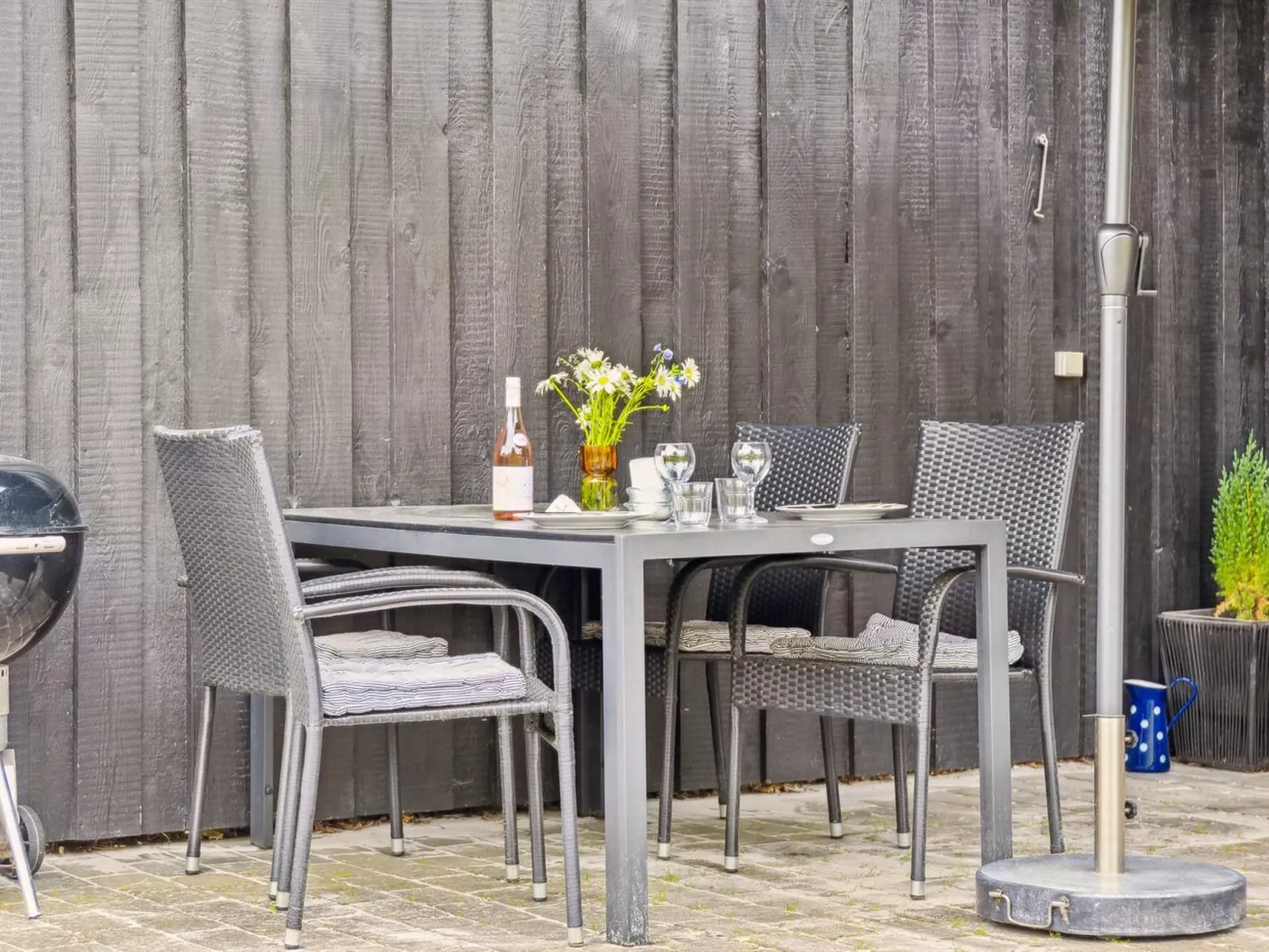 "Lenaya" - 1km from the sea-Buiten