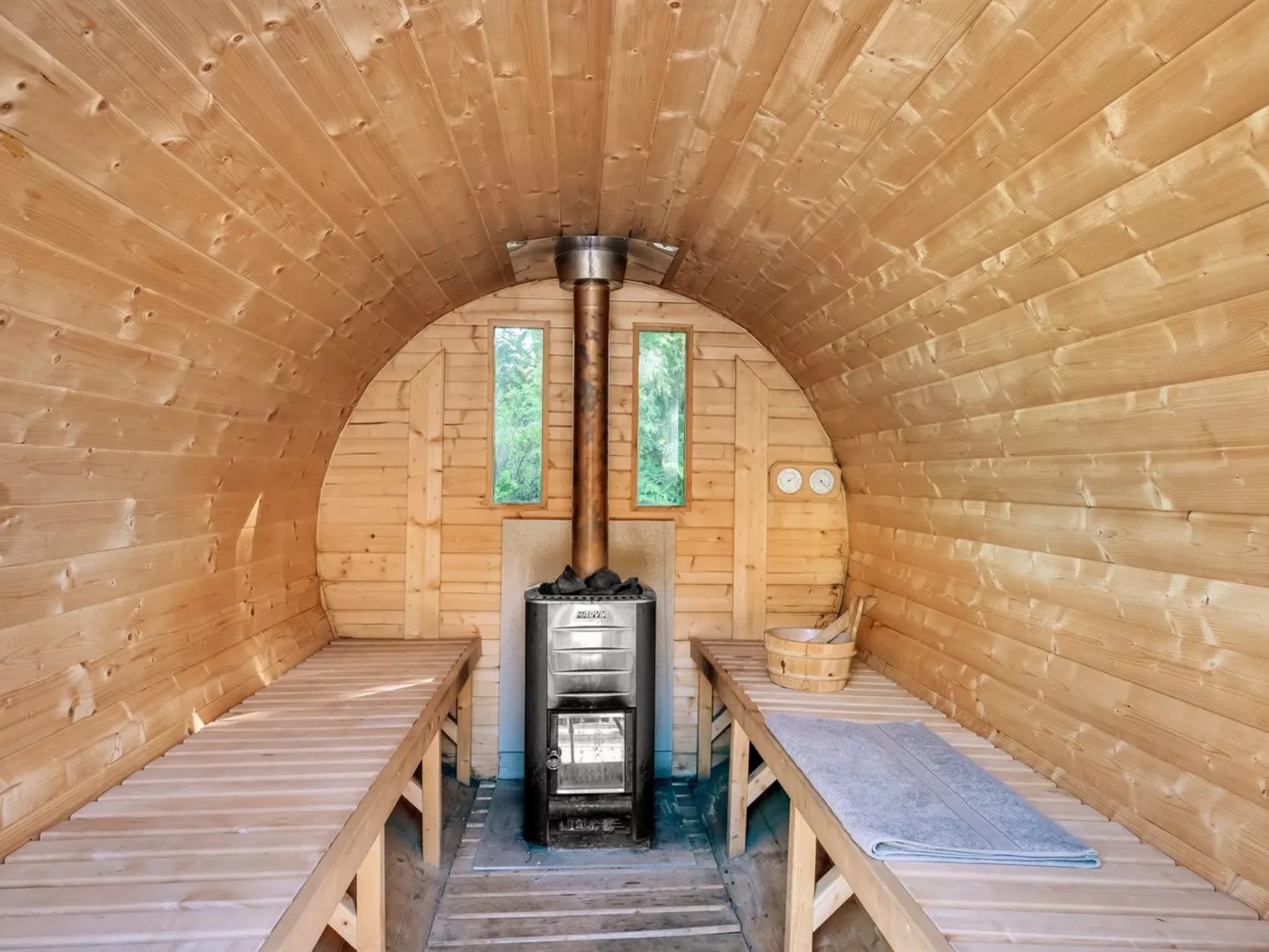 "Eli" - 1.5km to the fjord-Binnen