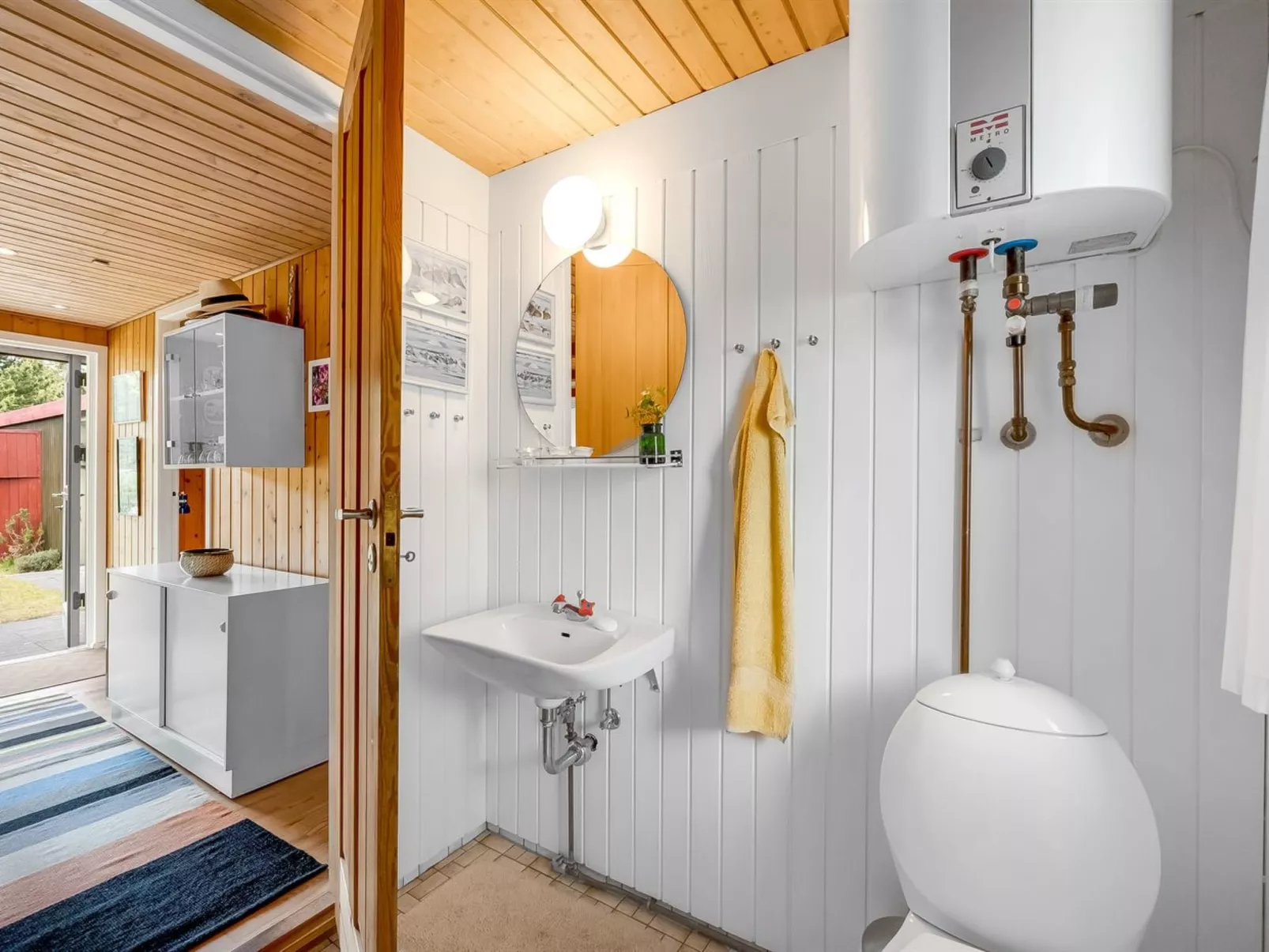 "Sisko" - 800m from the sea-Binnen