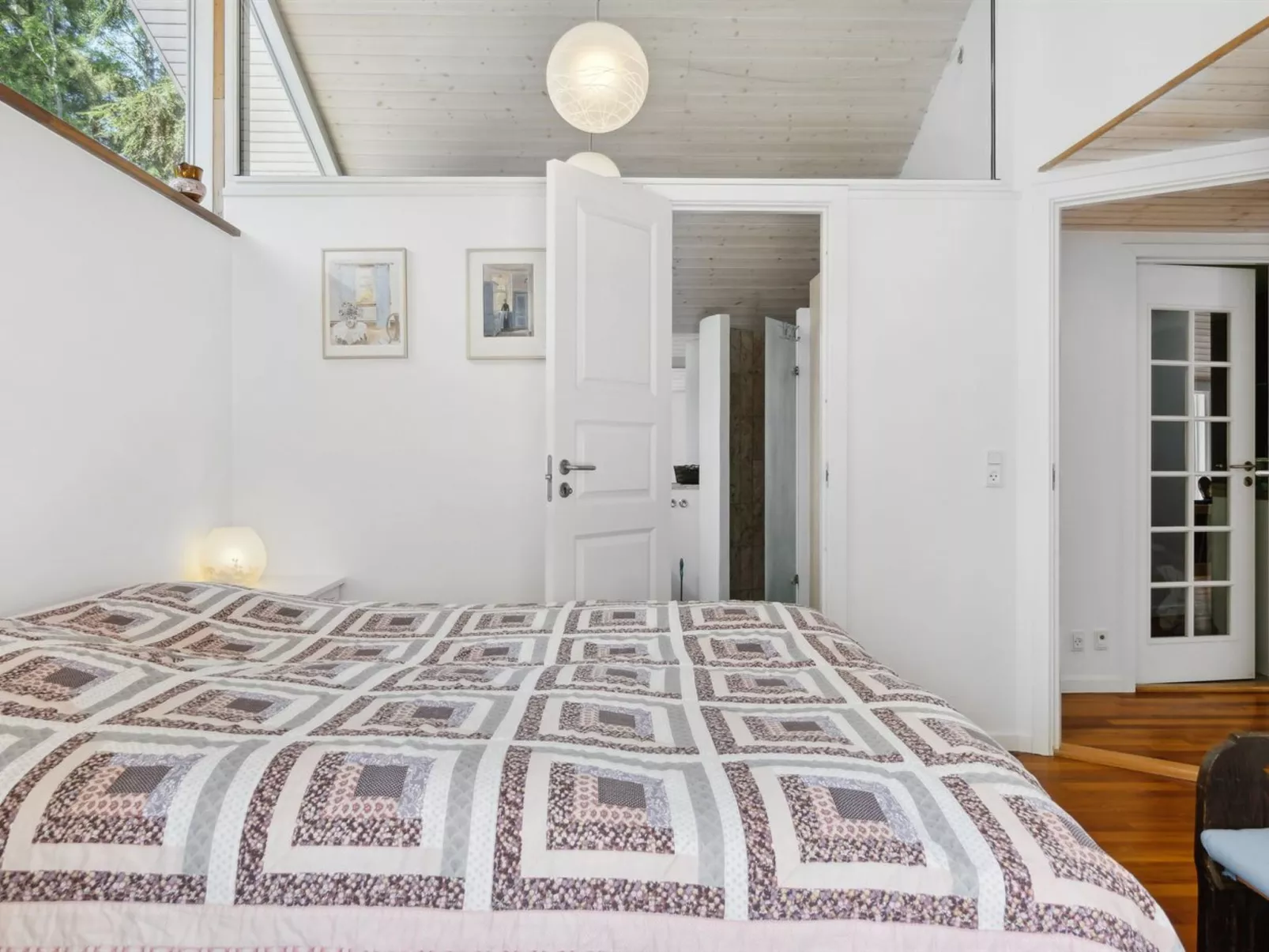 "Amina" - 1.1km from the sea-Binnen