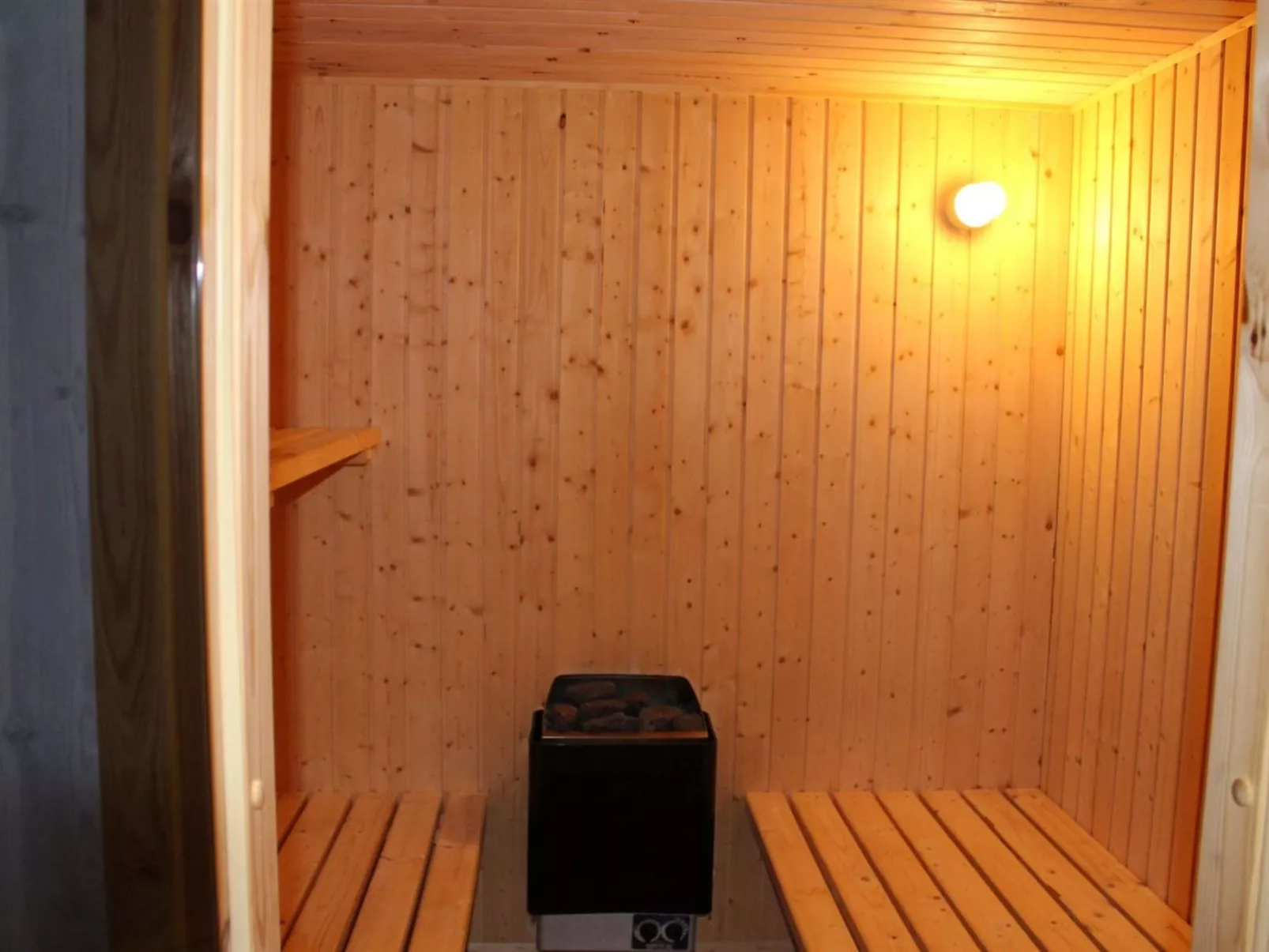 "Guthfrith" - 130m from the sea-Binnen