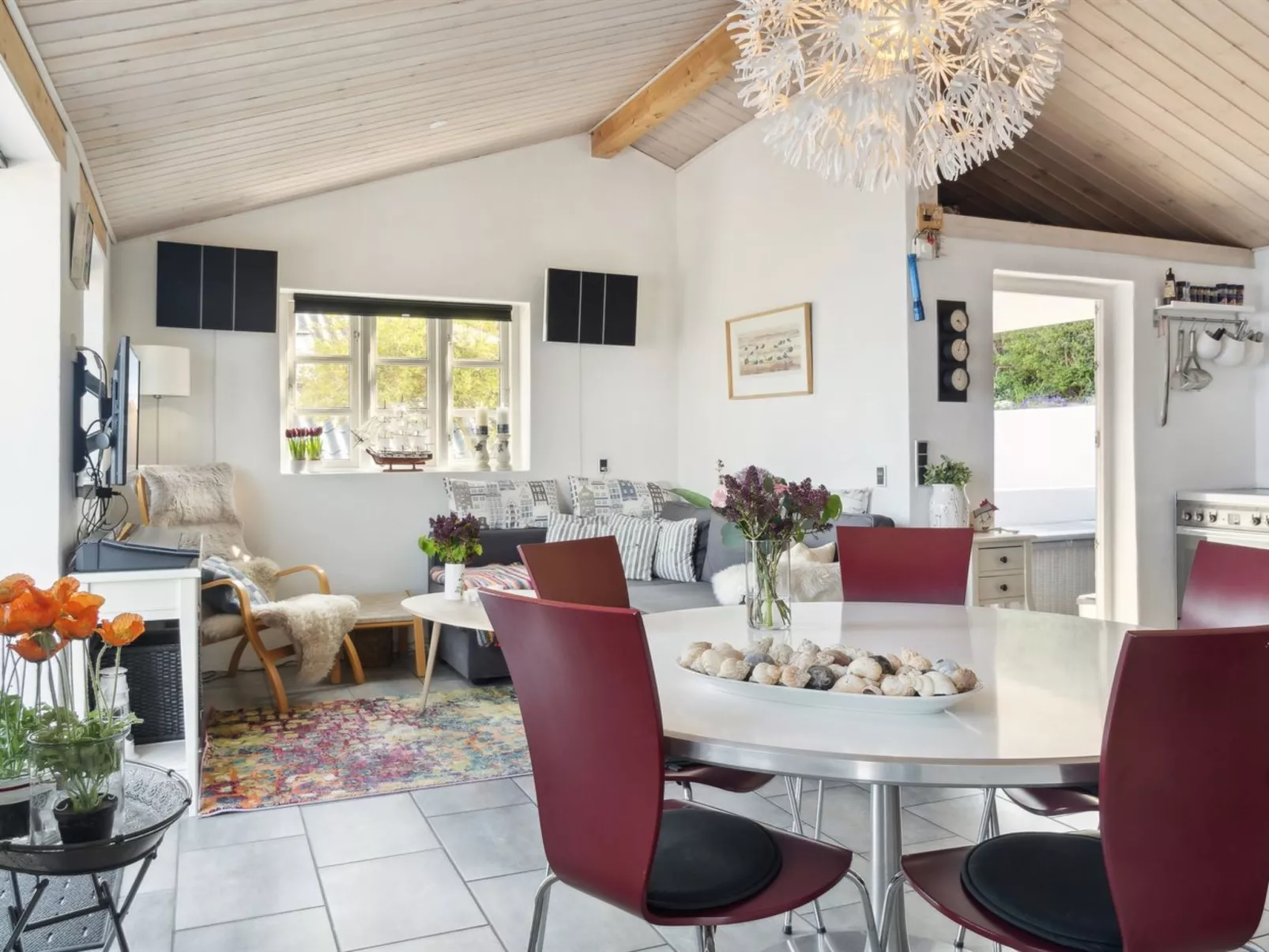 "Tameka" - 10m to the fjord-Binnen