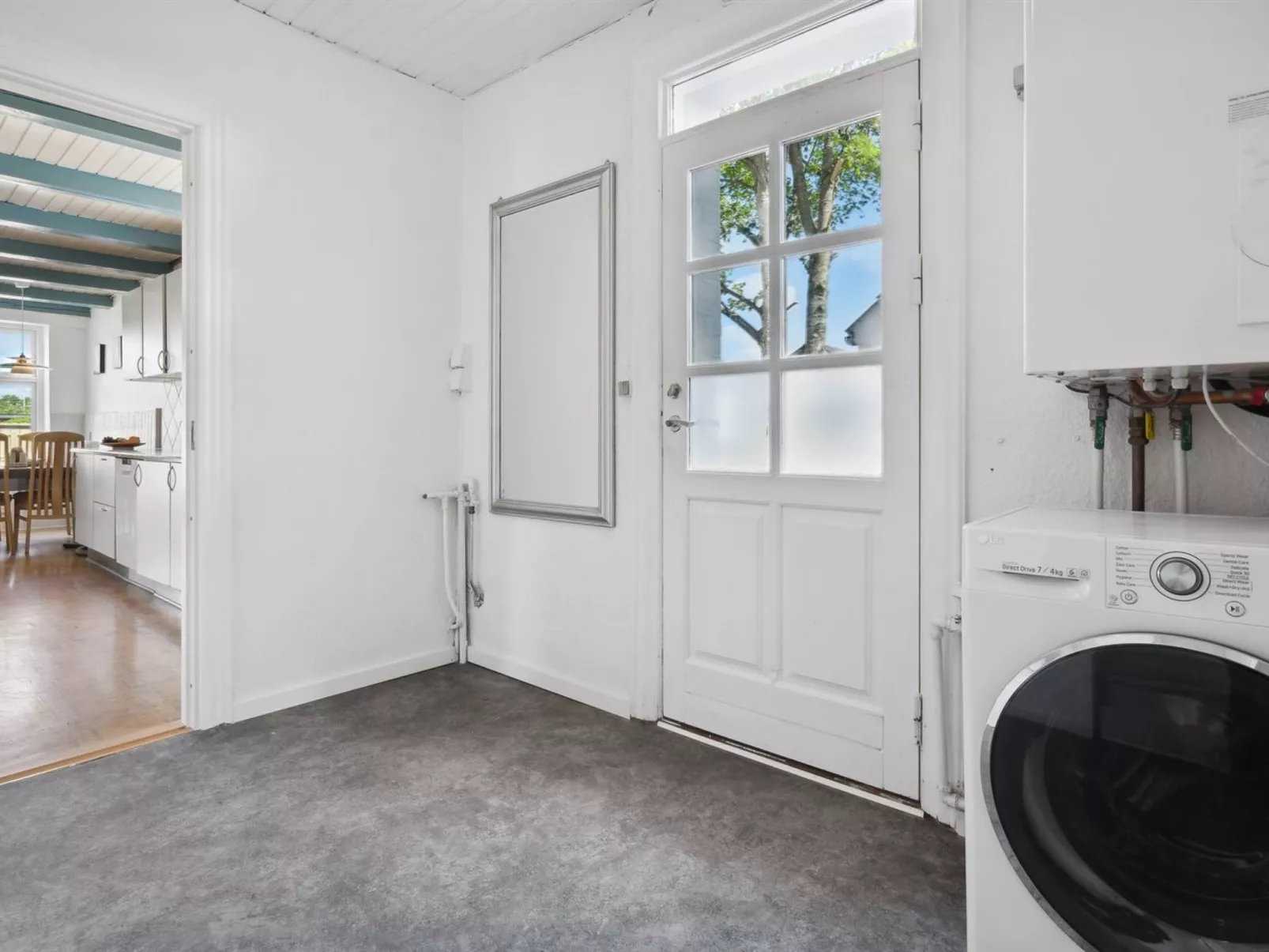 "Essie" - 20km from the sea-Binnen