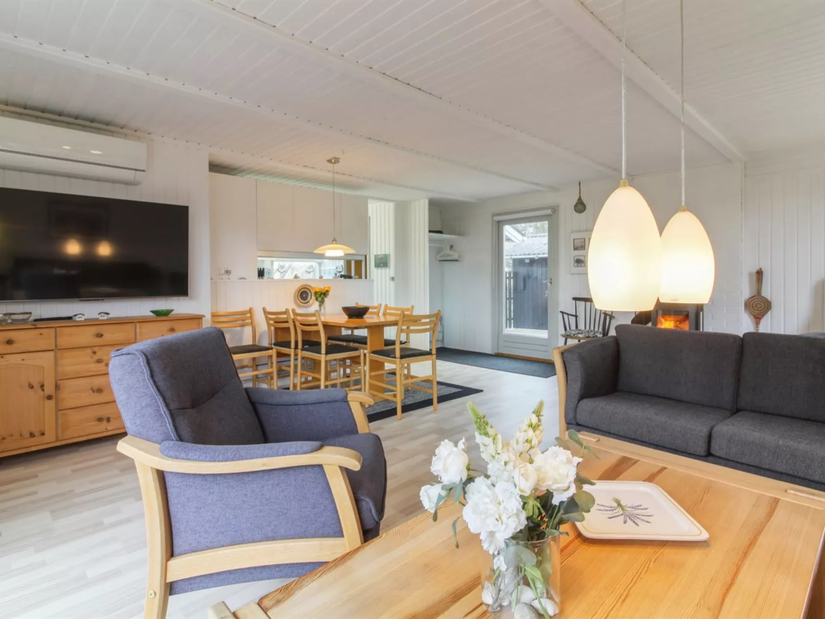 "Florencia" - 450m from the sea-Binnen