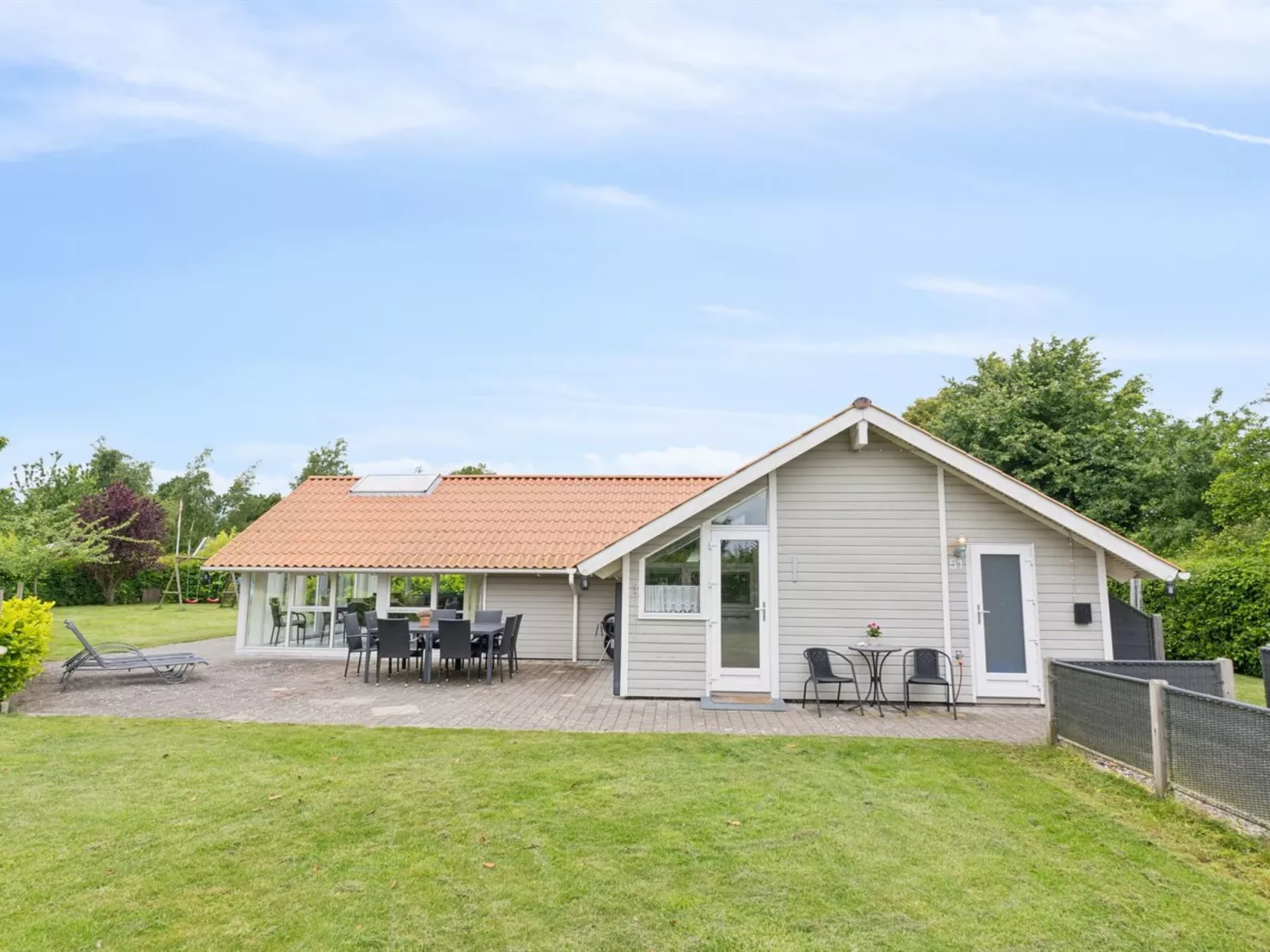"Chrisse" - 250m from the sea-Buiten