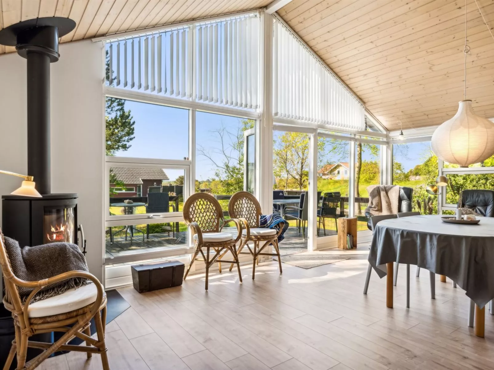 "Anne" - 150m from the sea-Binnen