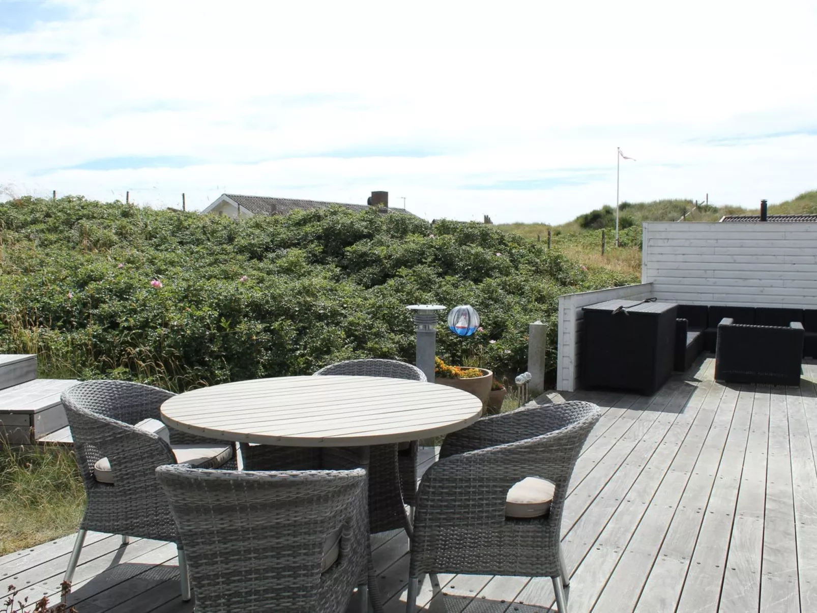 "Heilo" -  from the sea-Buiten