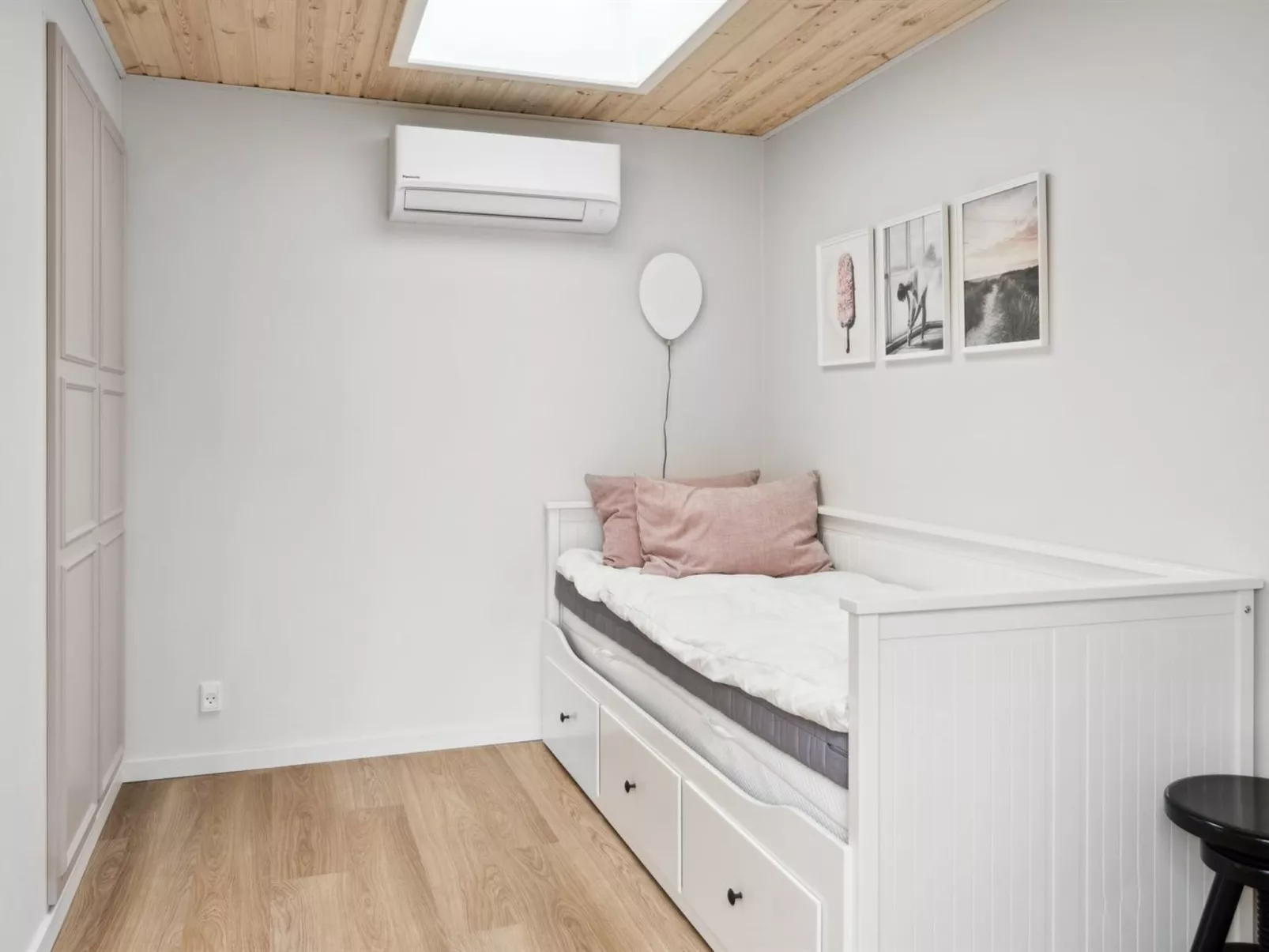 "Janna" - 1.4km from the sea-Binnen