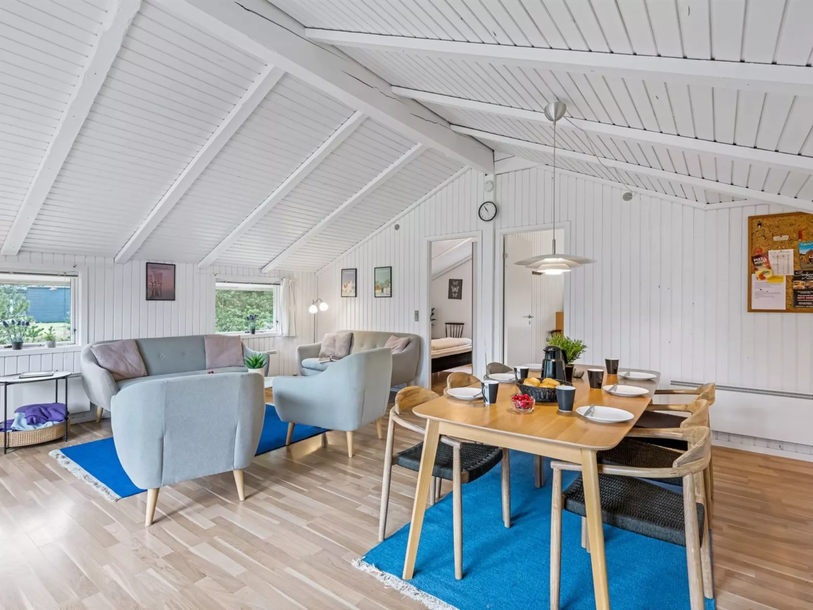 "Orm" - 2.3km from the sea-Binnen