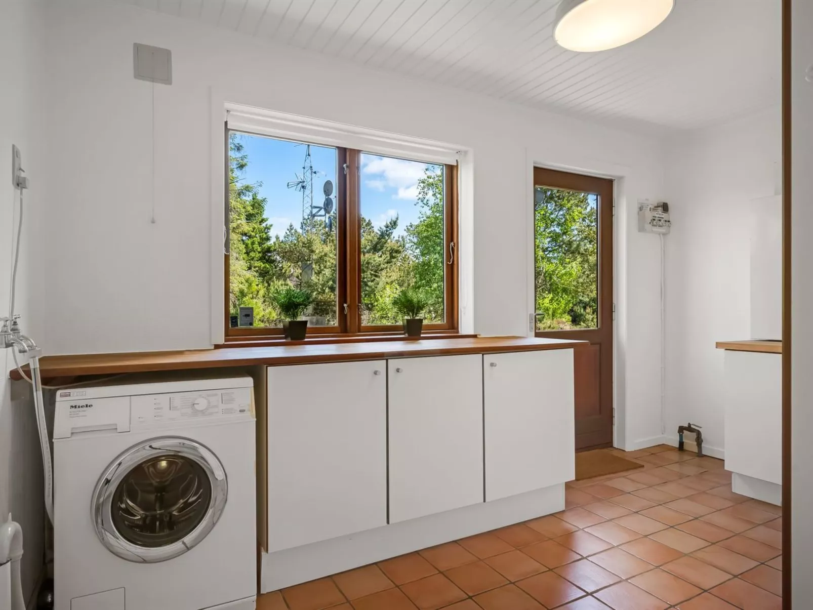 "Akeleje" - 900m from the sea-Binnen