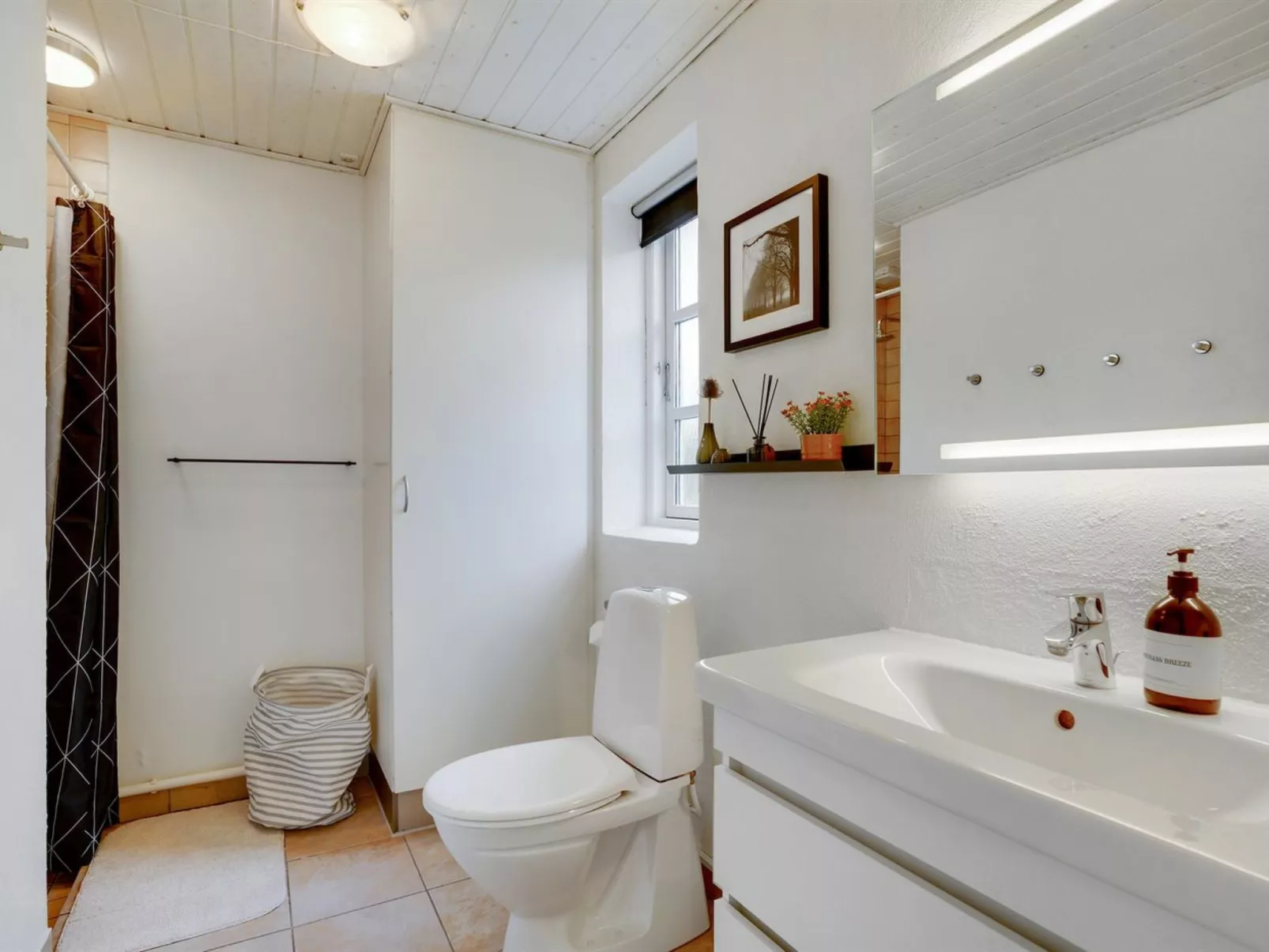 "Svenn" - 400m from the sea-Binnen