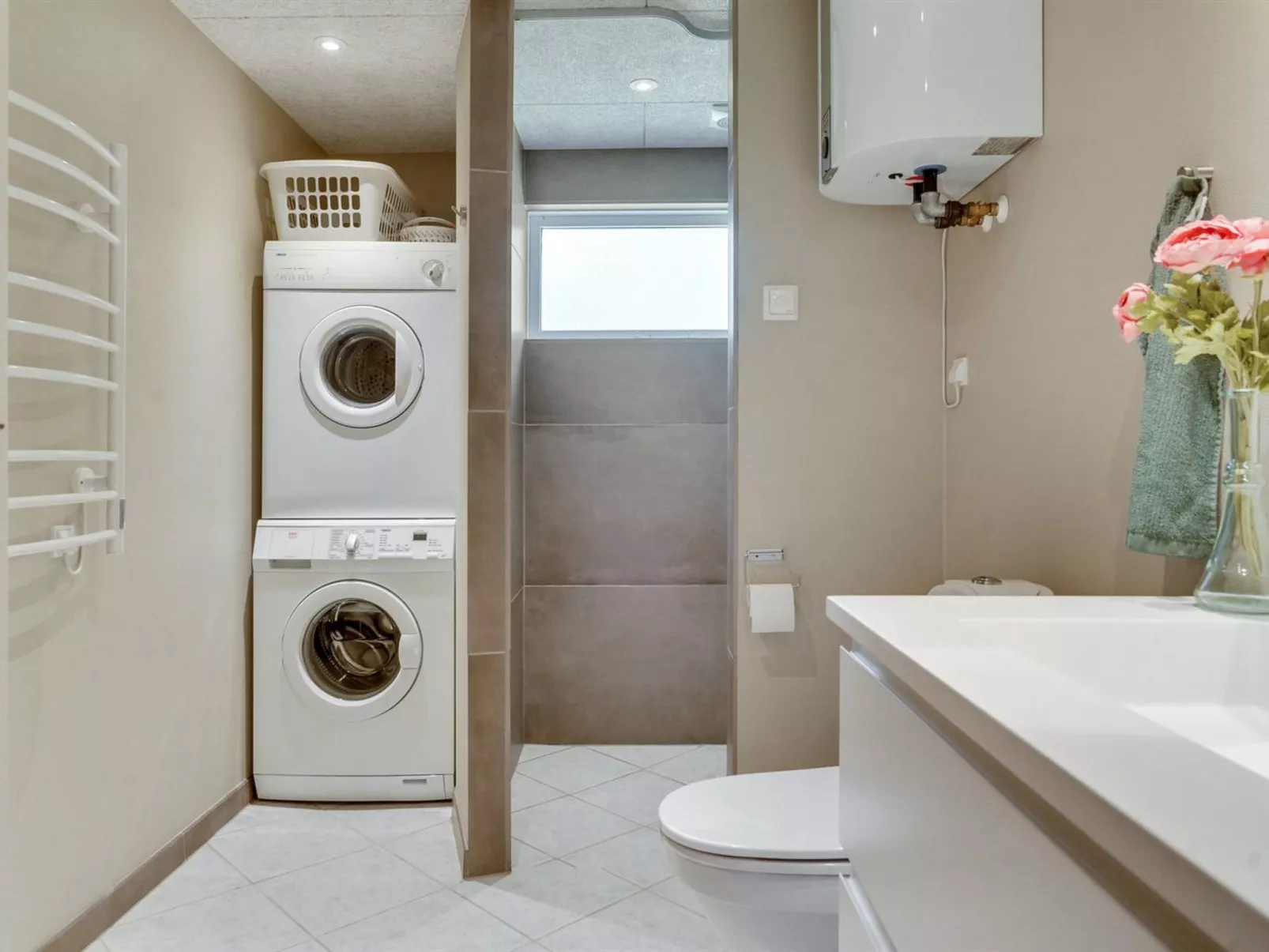 "Niels" - 1.5km from the sea-Binnen