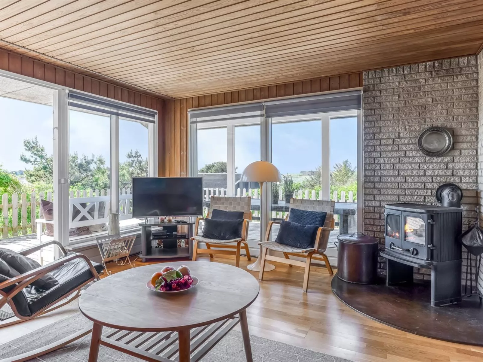 "Letje" - 500m from the sea-Binnen