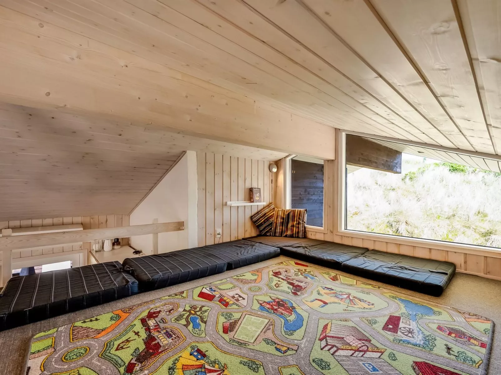 "Aurore" - 700m from the sea-Binnen