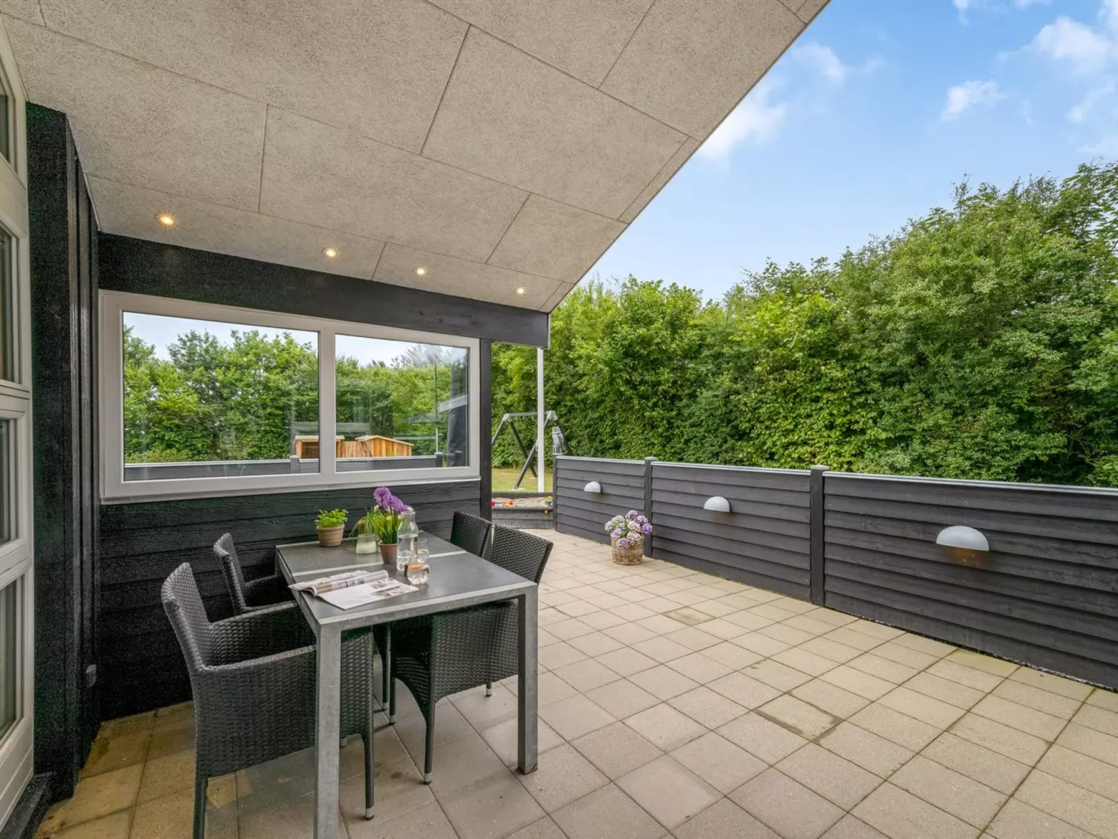 "Noreen" - 1.4km to the fjord-Buiten