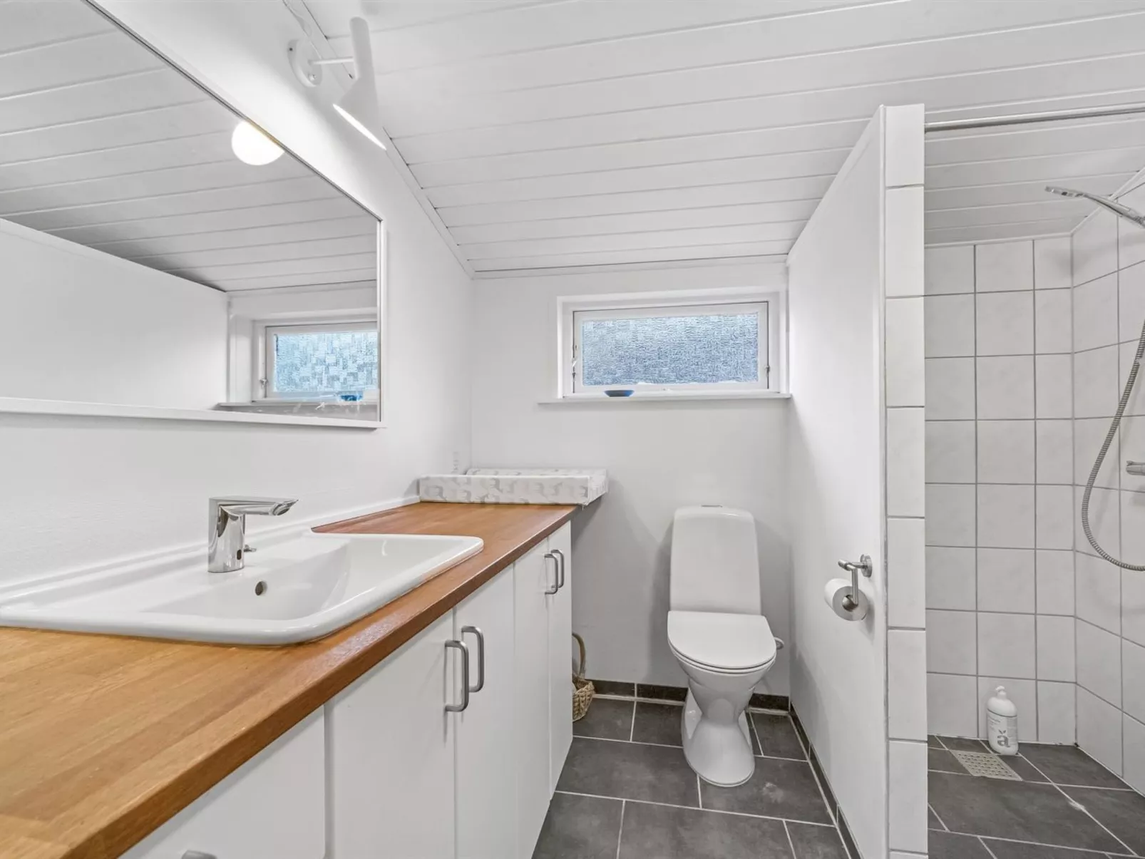 "Synnöve" - 350m from the sea-Binnen