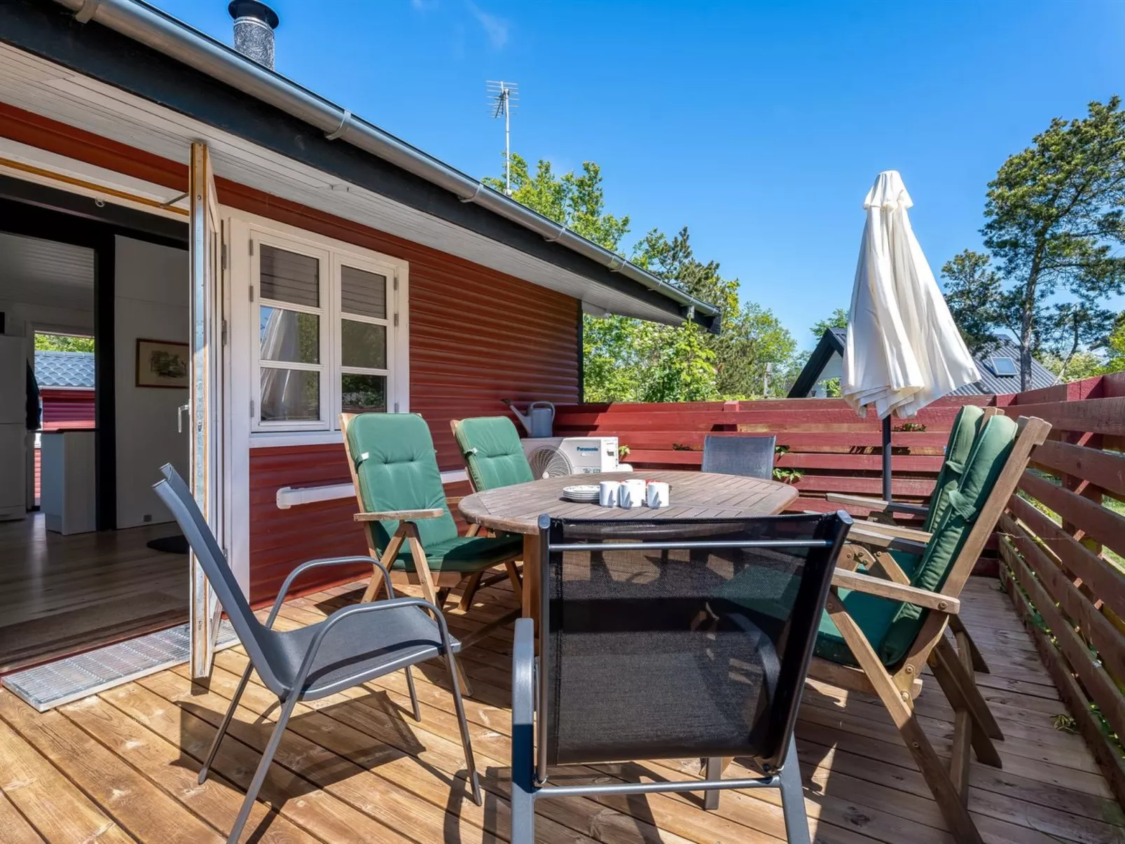 "Borghild" - 500m from the sea-Buiten