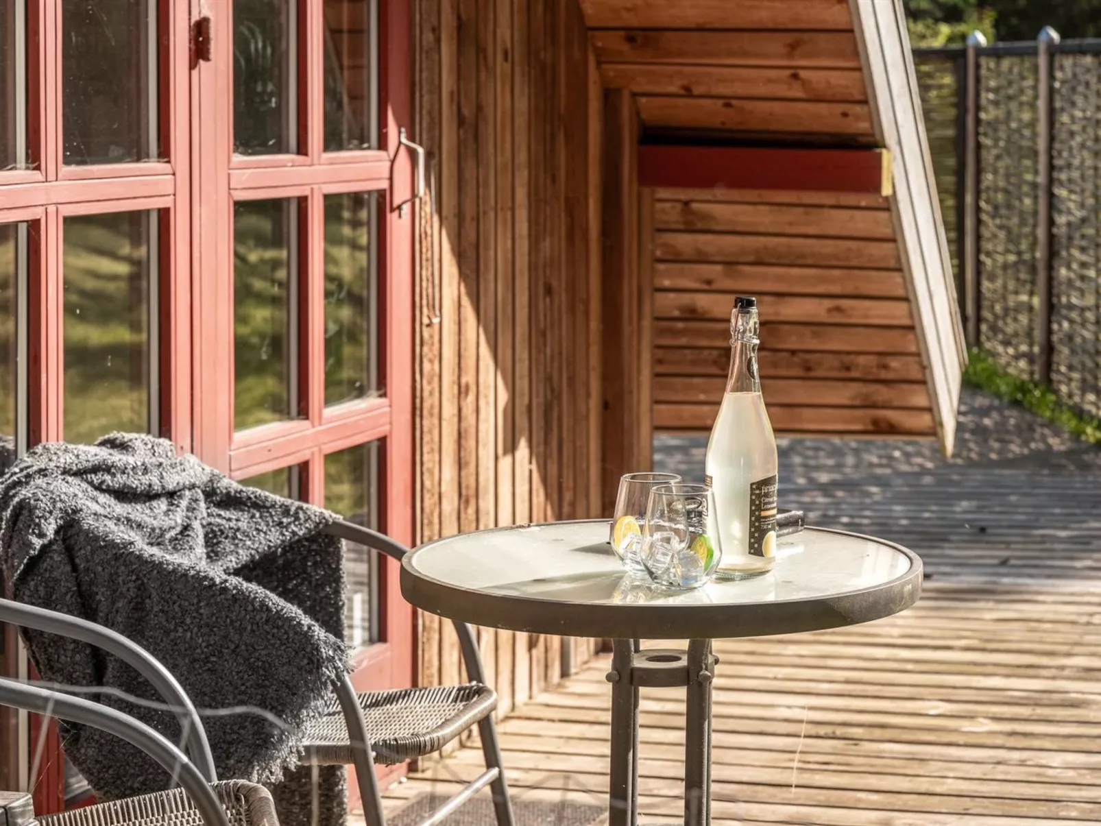 "Niesina" - 600m to the fjord-Buiten