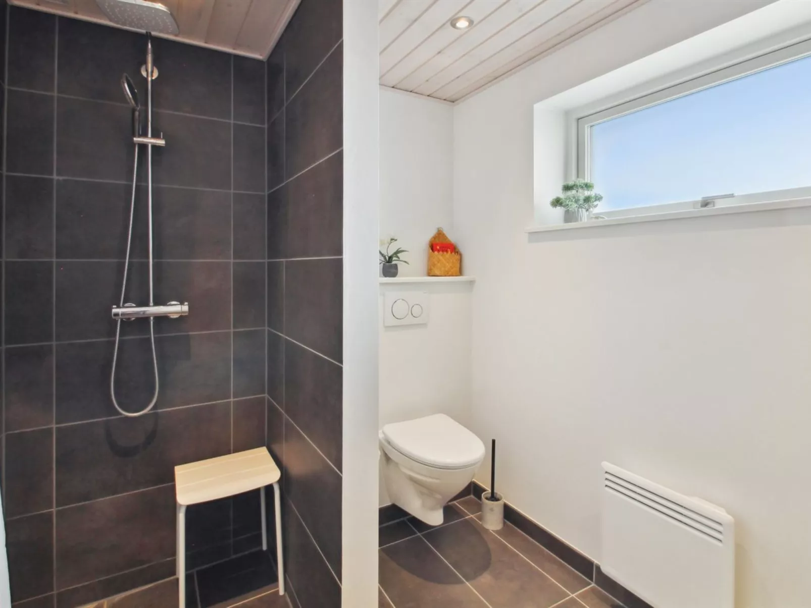 "Golubinka" - 2.5km from the sea-Binnen