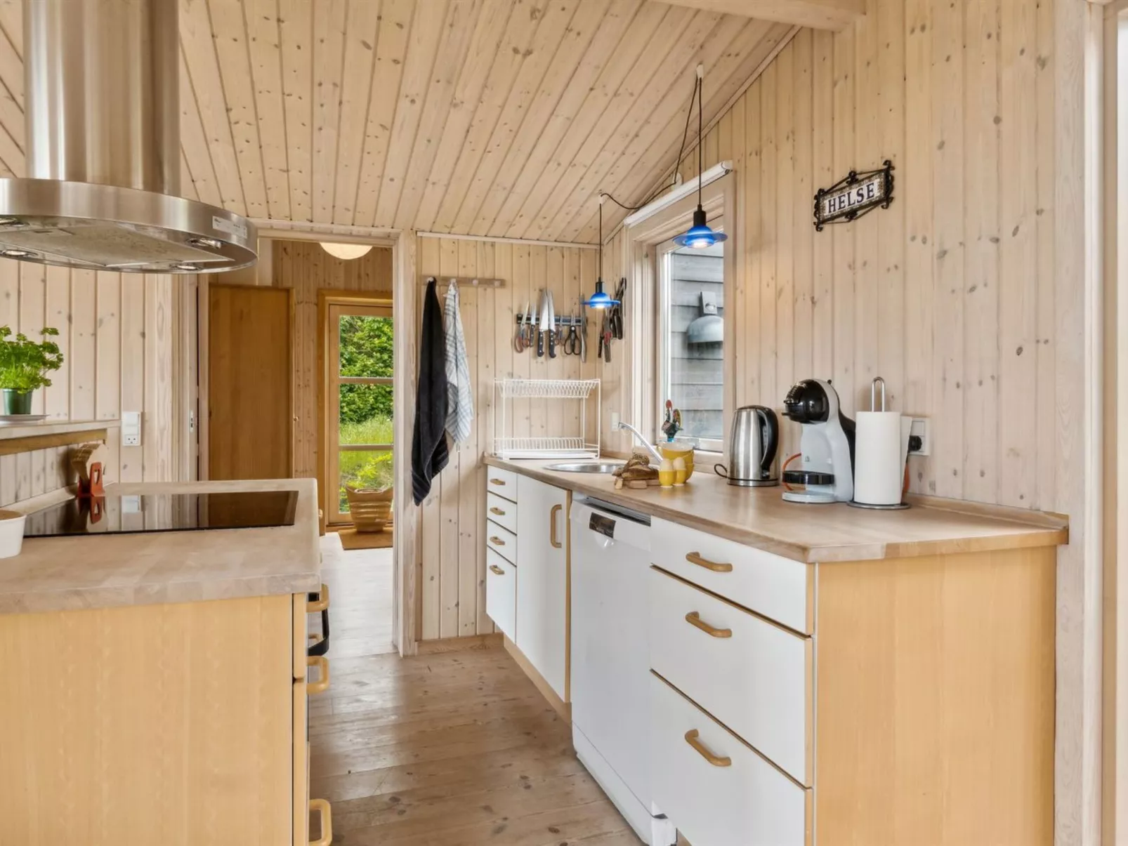 "Skamhals" - 440m to the fjord-Binnen