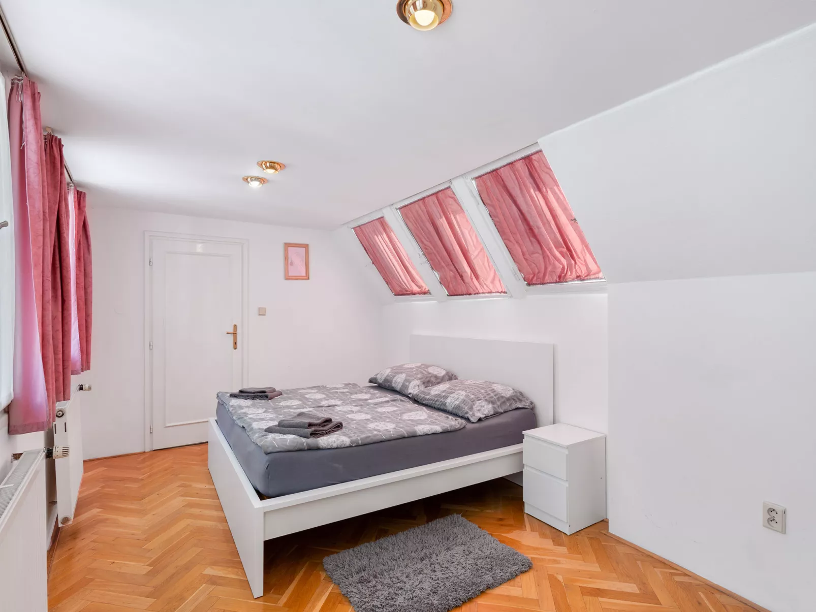 Old Town home-Binnen