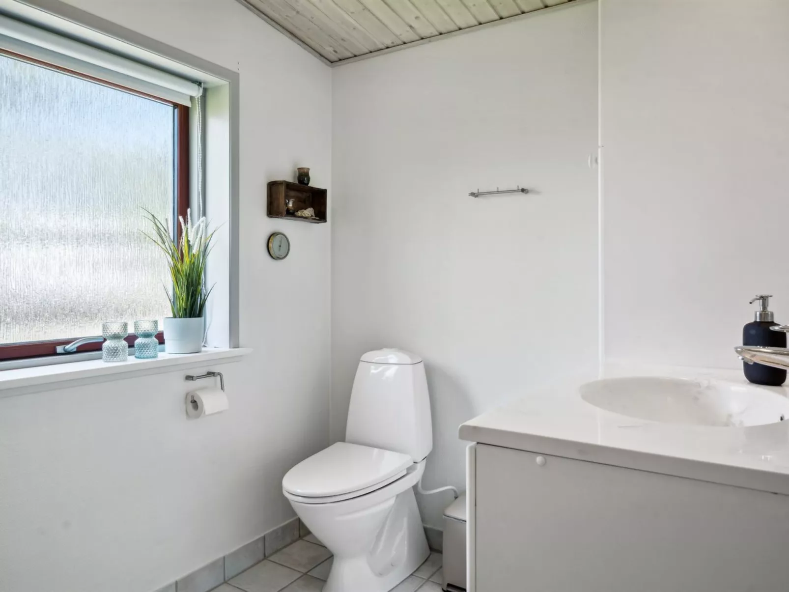 "Fokke" - 450m from the sea-Binnen