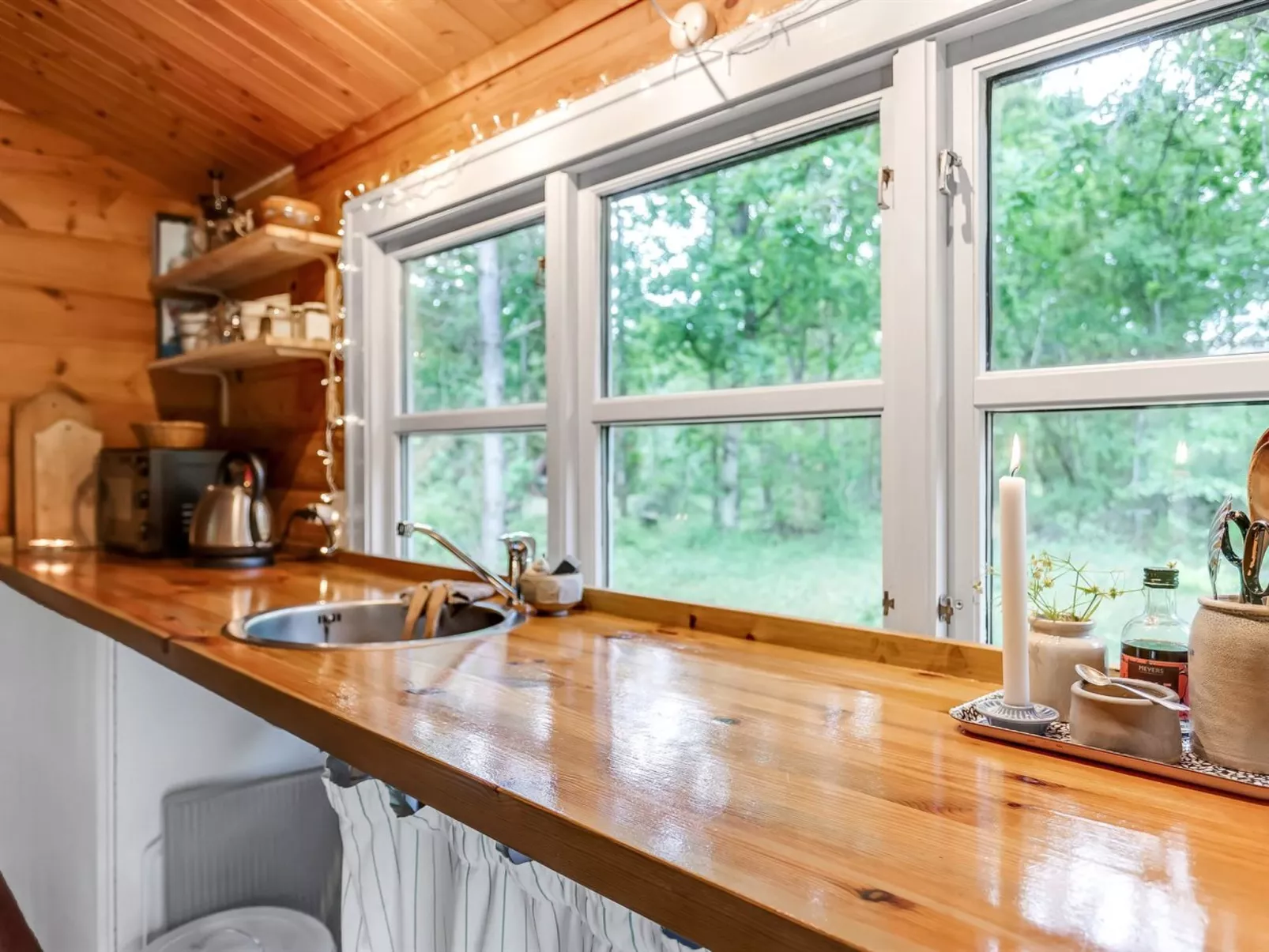 "Juho" - 700m from the sea-Binnen