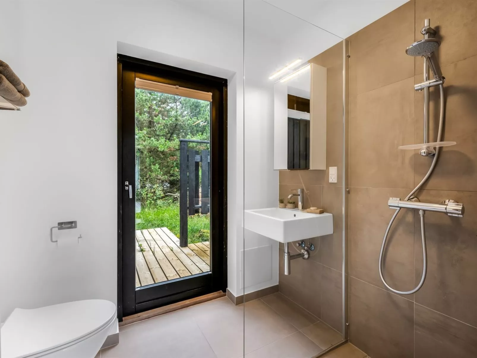 "Peta" - 1.6km from the sea-Binnen