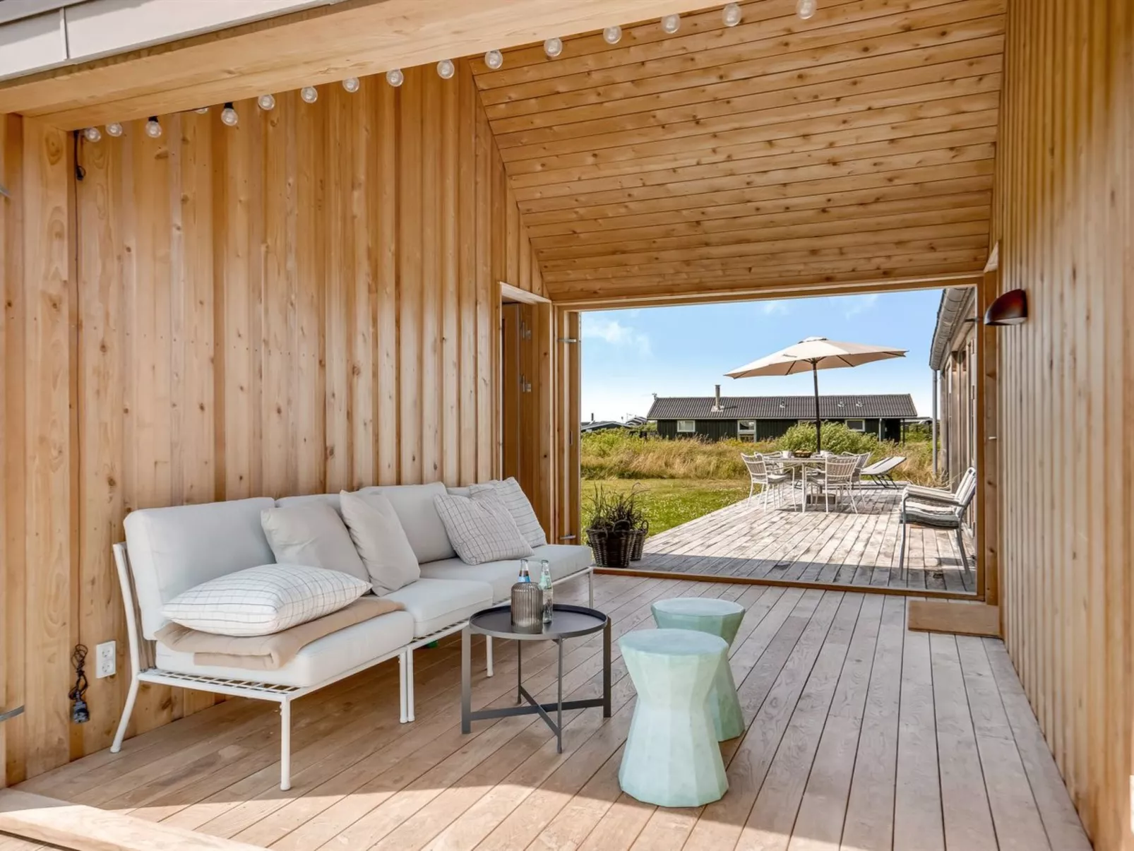 "Onni" - 250m from the sea-Buiten