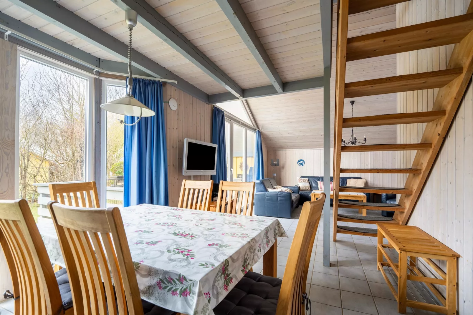 FH Wildgans Comfort mit Sauna & Kaminofen 81 qm 120-Eetkamer