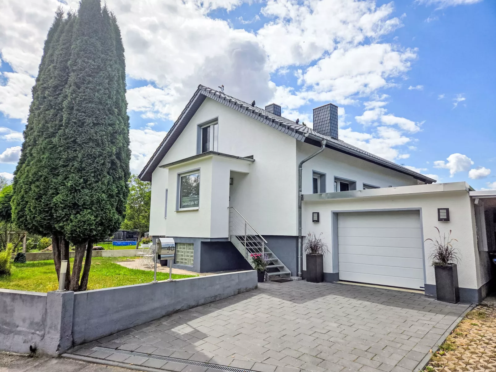 Lindenstraße-Buiten