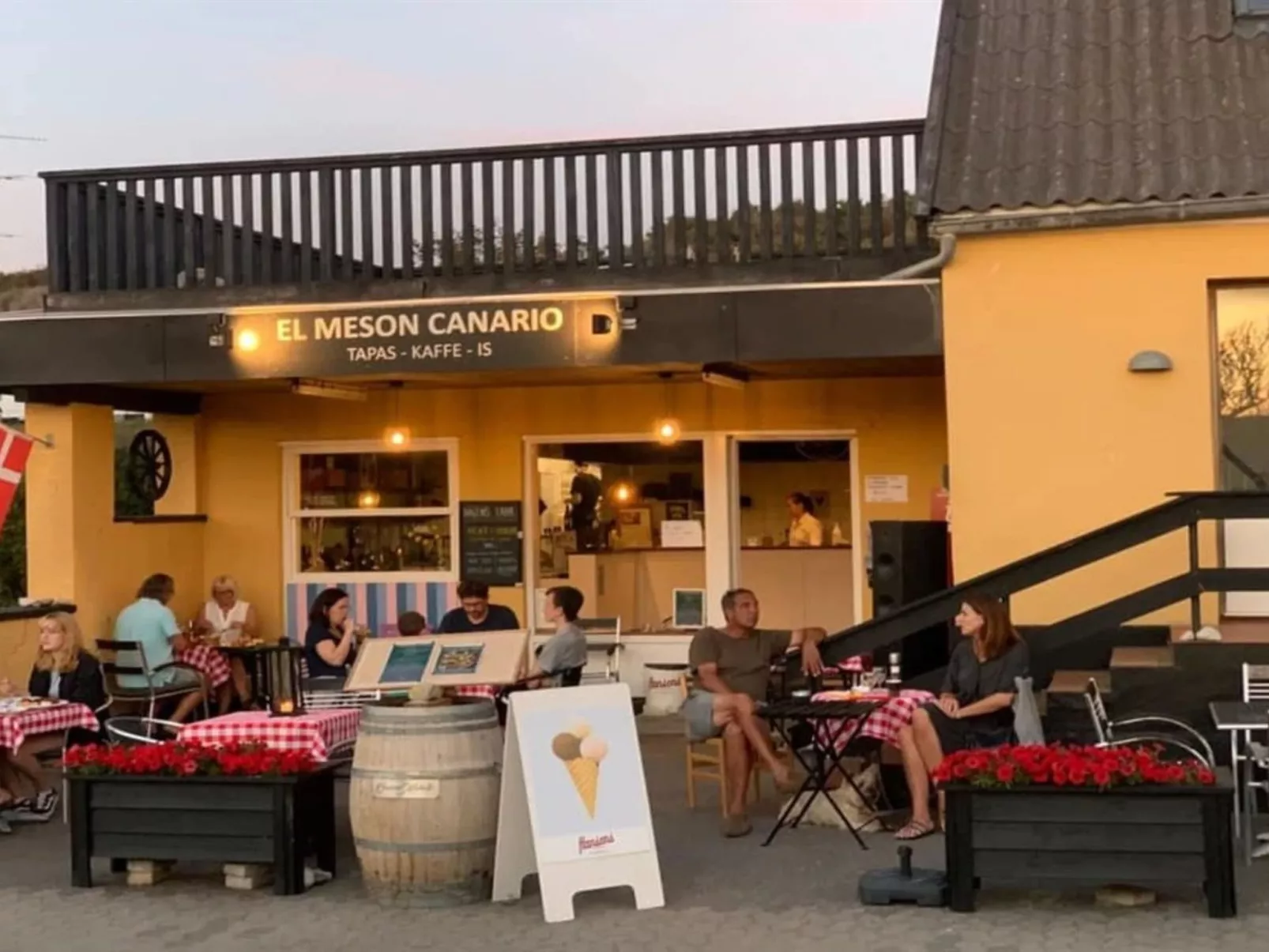 "Iolani" - 1.3km from the sea-Buiten