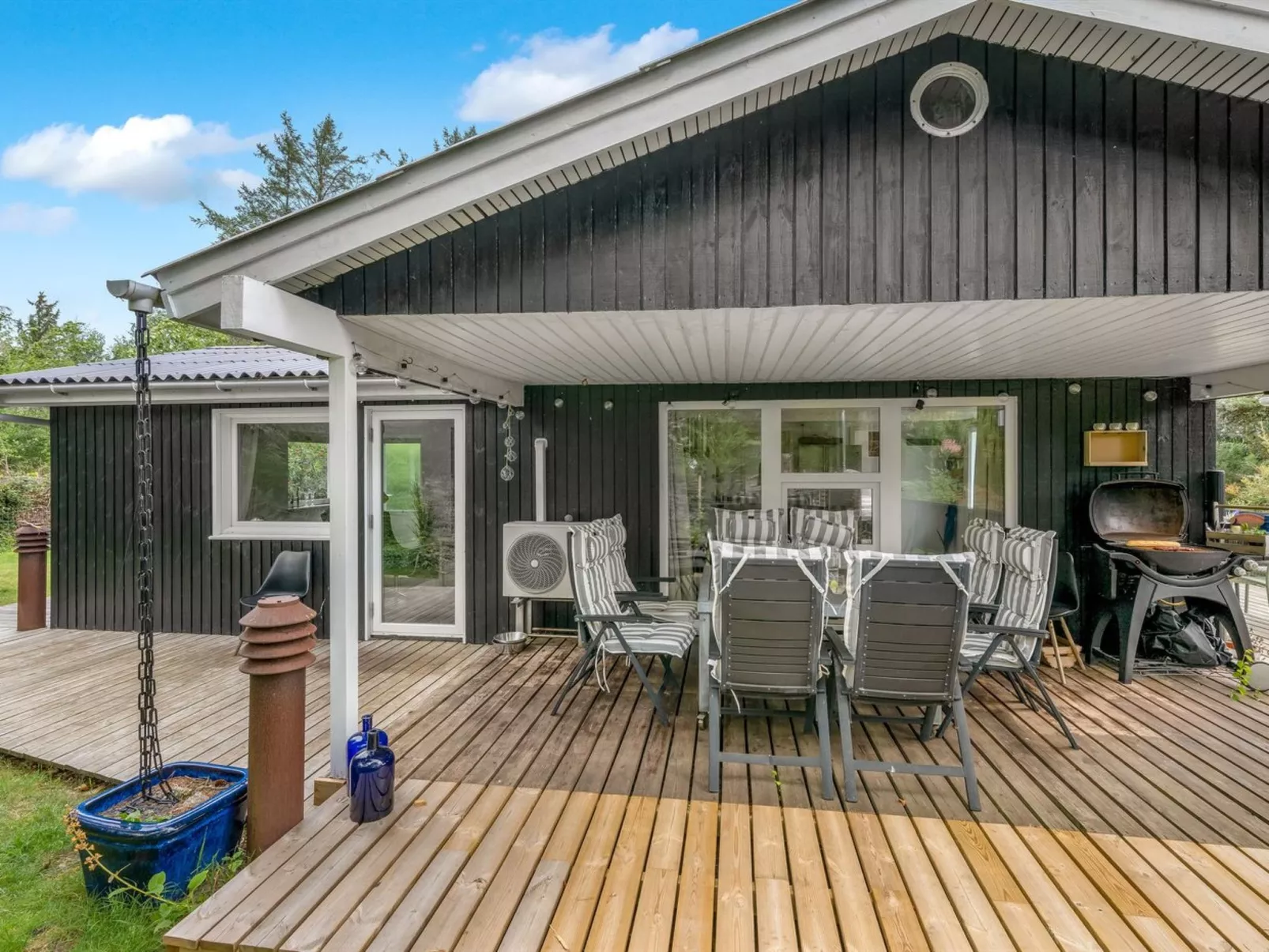 "Tiina" - 500m to the fjord-Buiten