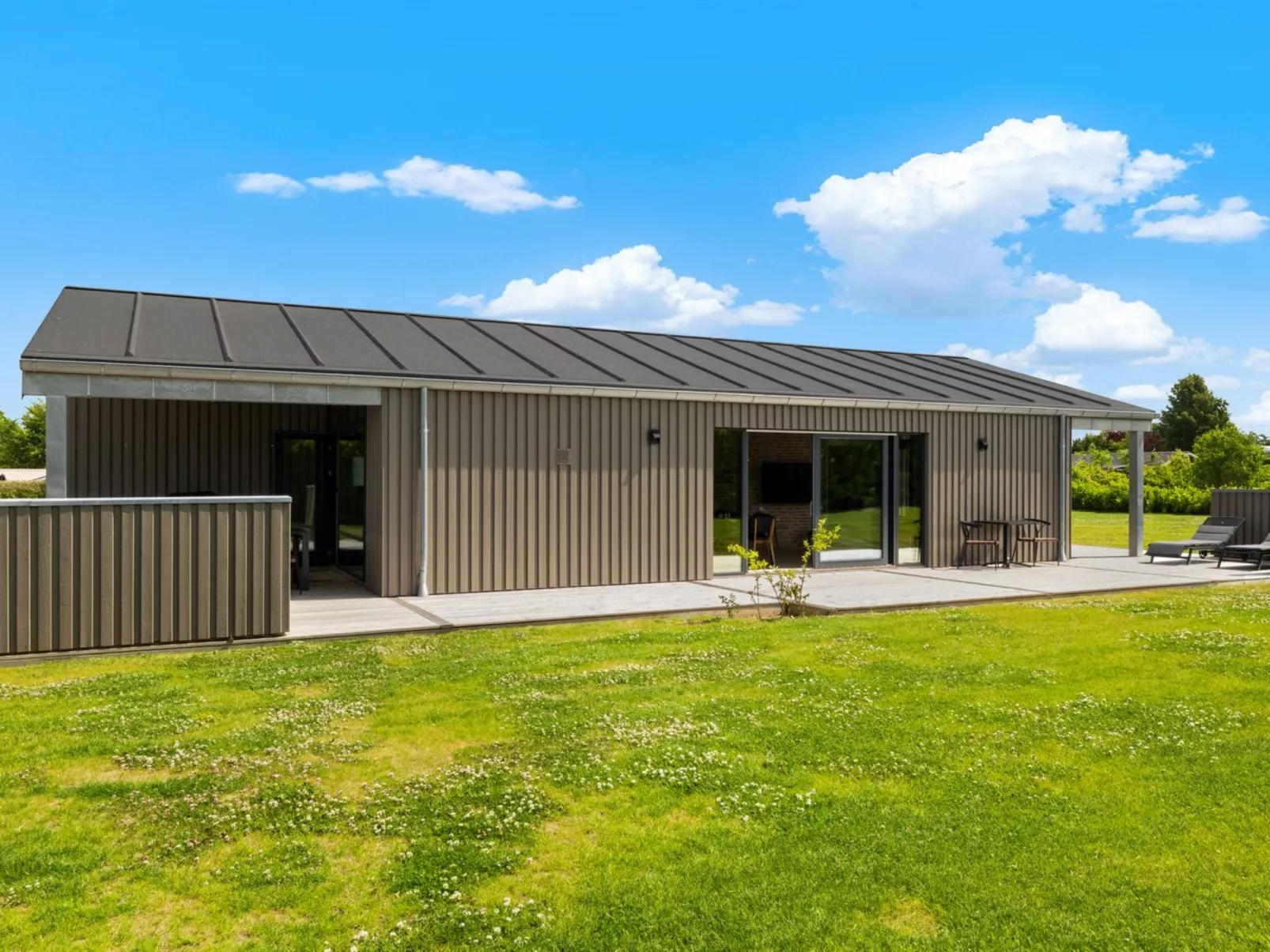 "Tydkil" - 250m from the sea-Buiten